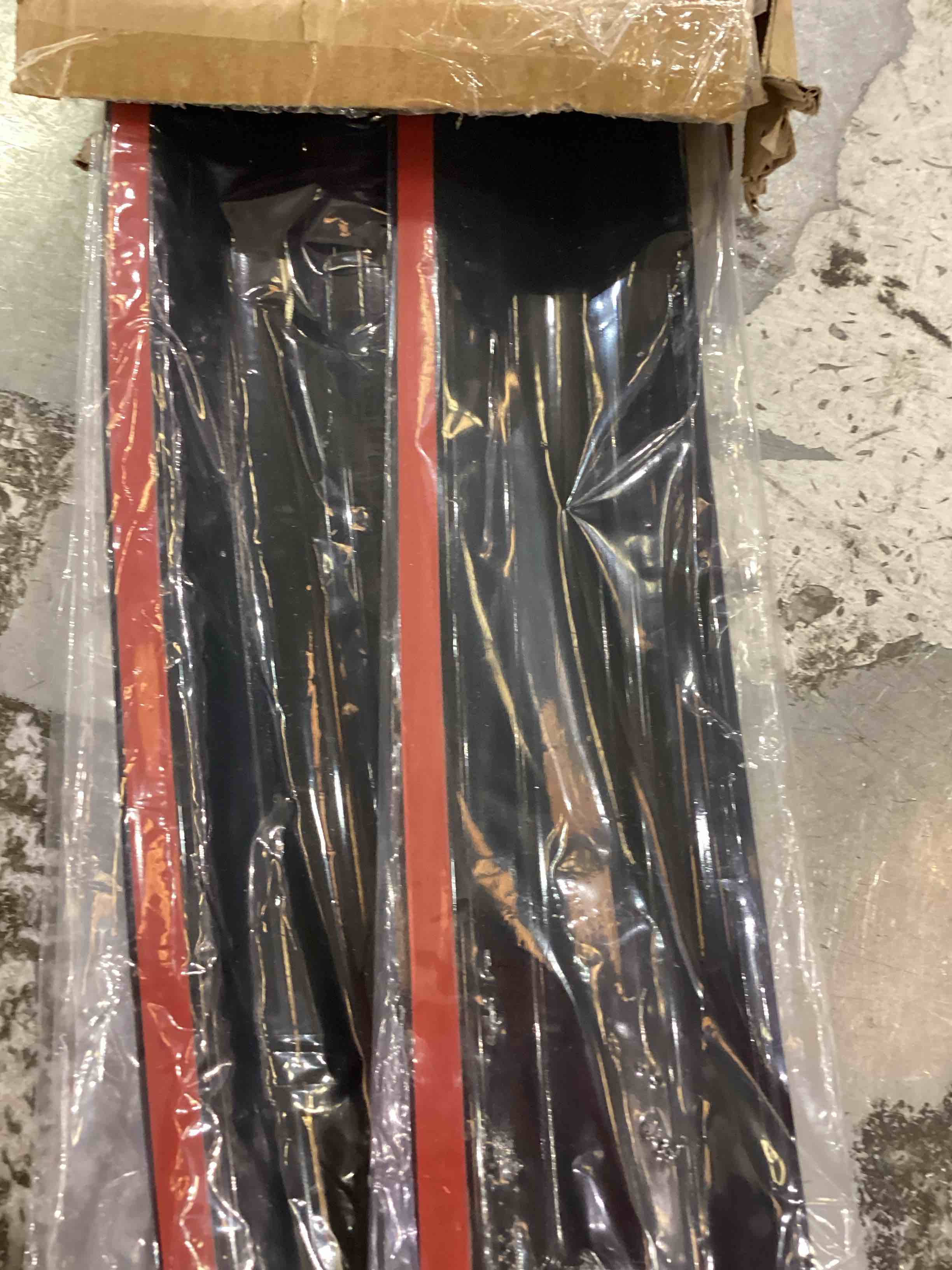 https://s3.amazonaws.com/lotting-images-prod/bidfta/PPE2543879_1752253550501.jpeg