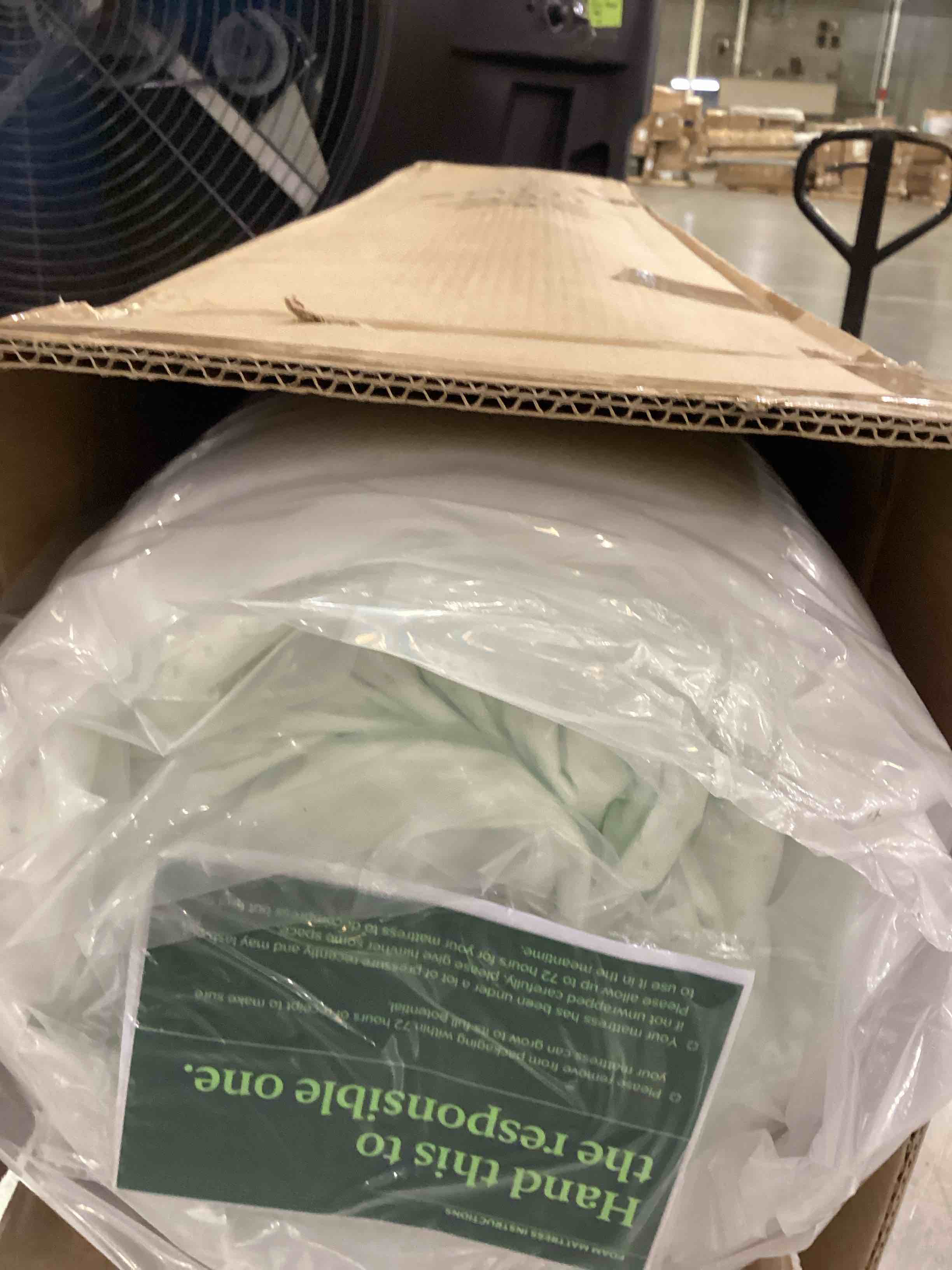 https://s3.amazonaws.com/lotting-images-prod/bidfta/PPE2543913_1752255953452.jpeg