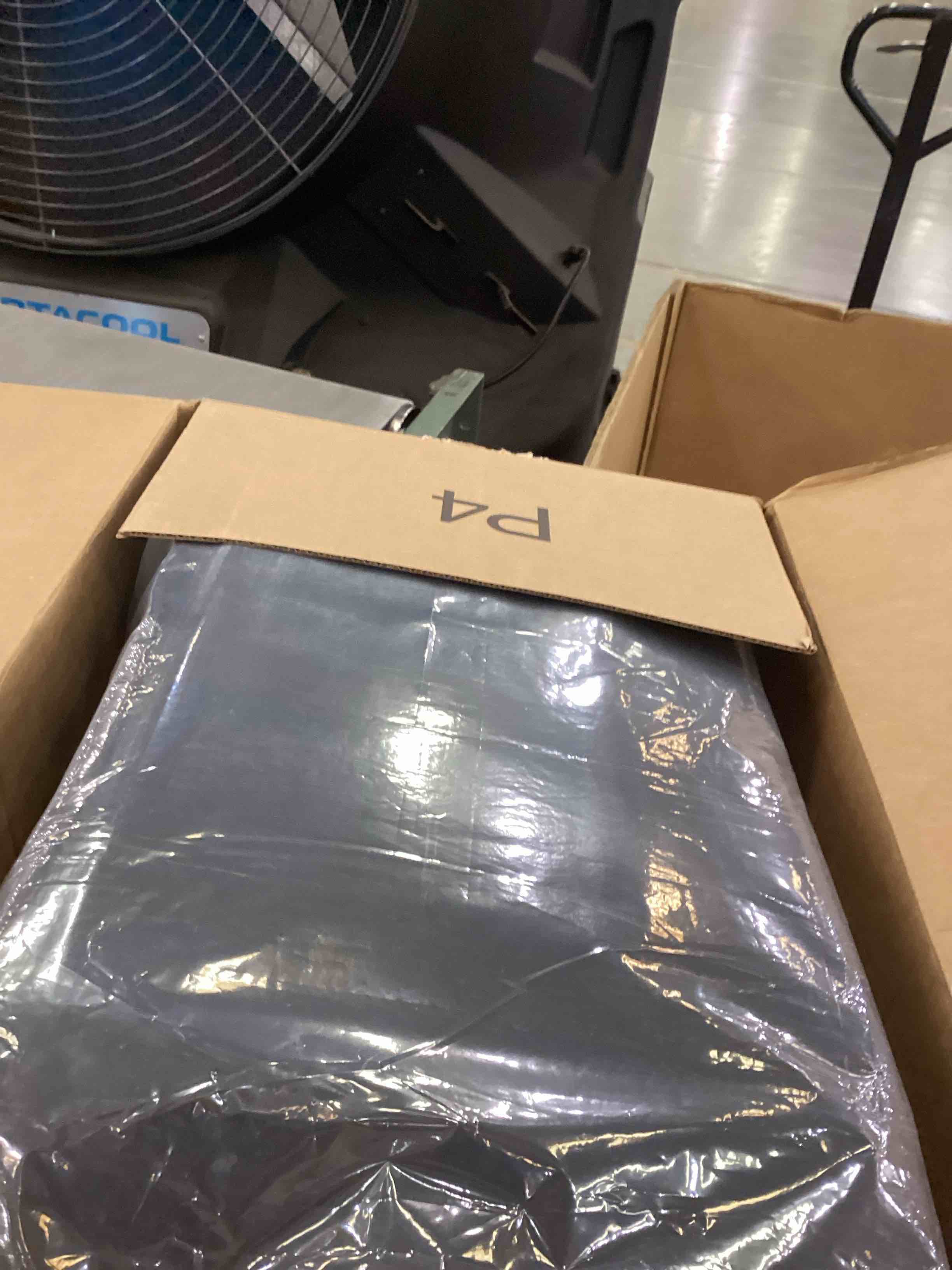 https://s3.amazonaws.com/lotting-images-prod/bidfta/PPE2543918_1752259612976.jpeg
