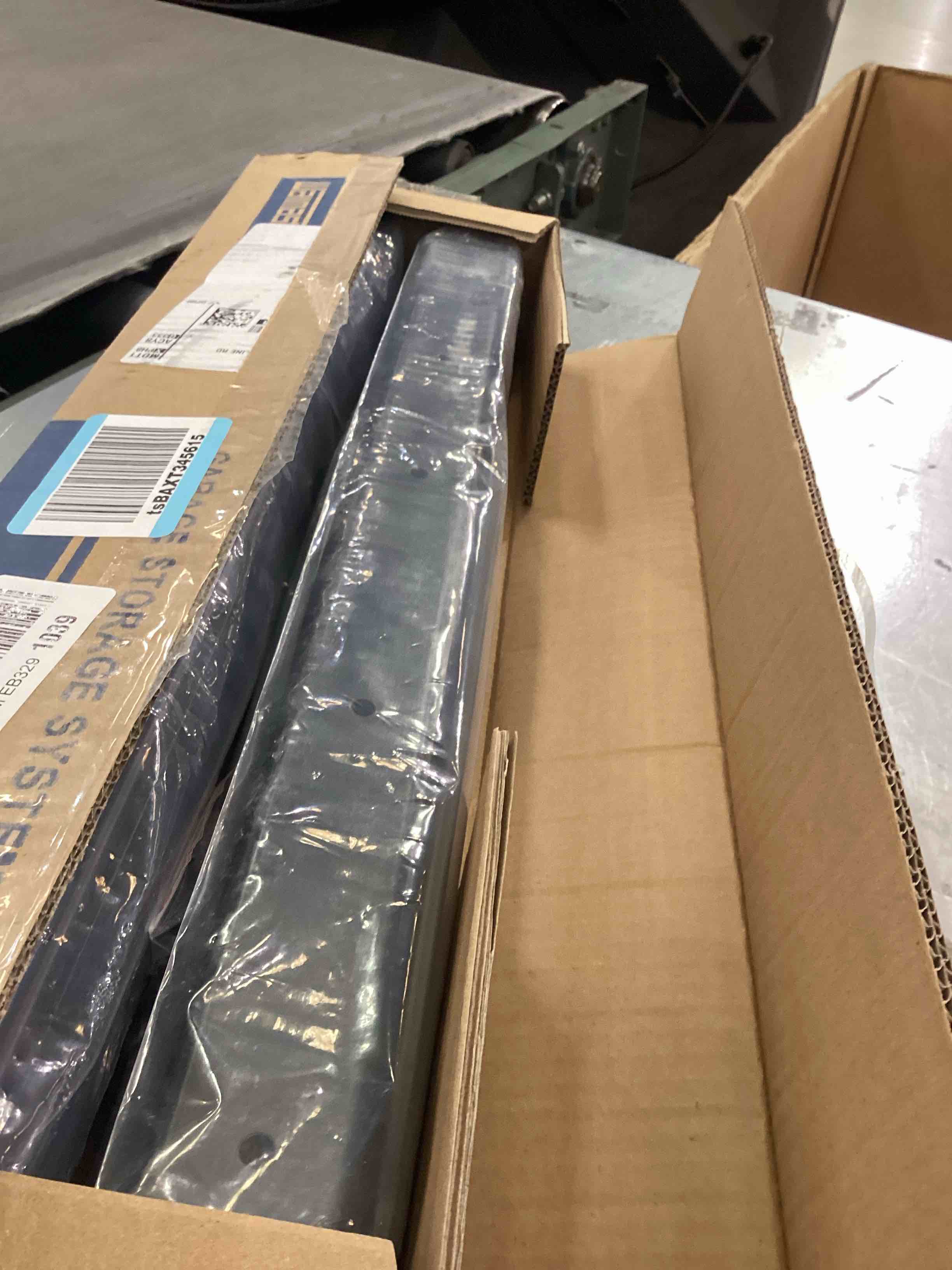 https://s3.amazonaws.com/lotting-images-prod/bidfta/PPE2543926_1752258788270.jpeg