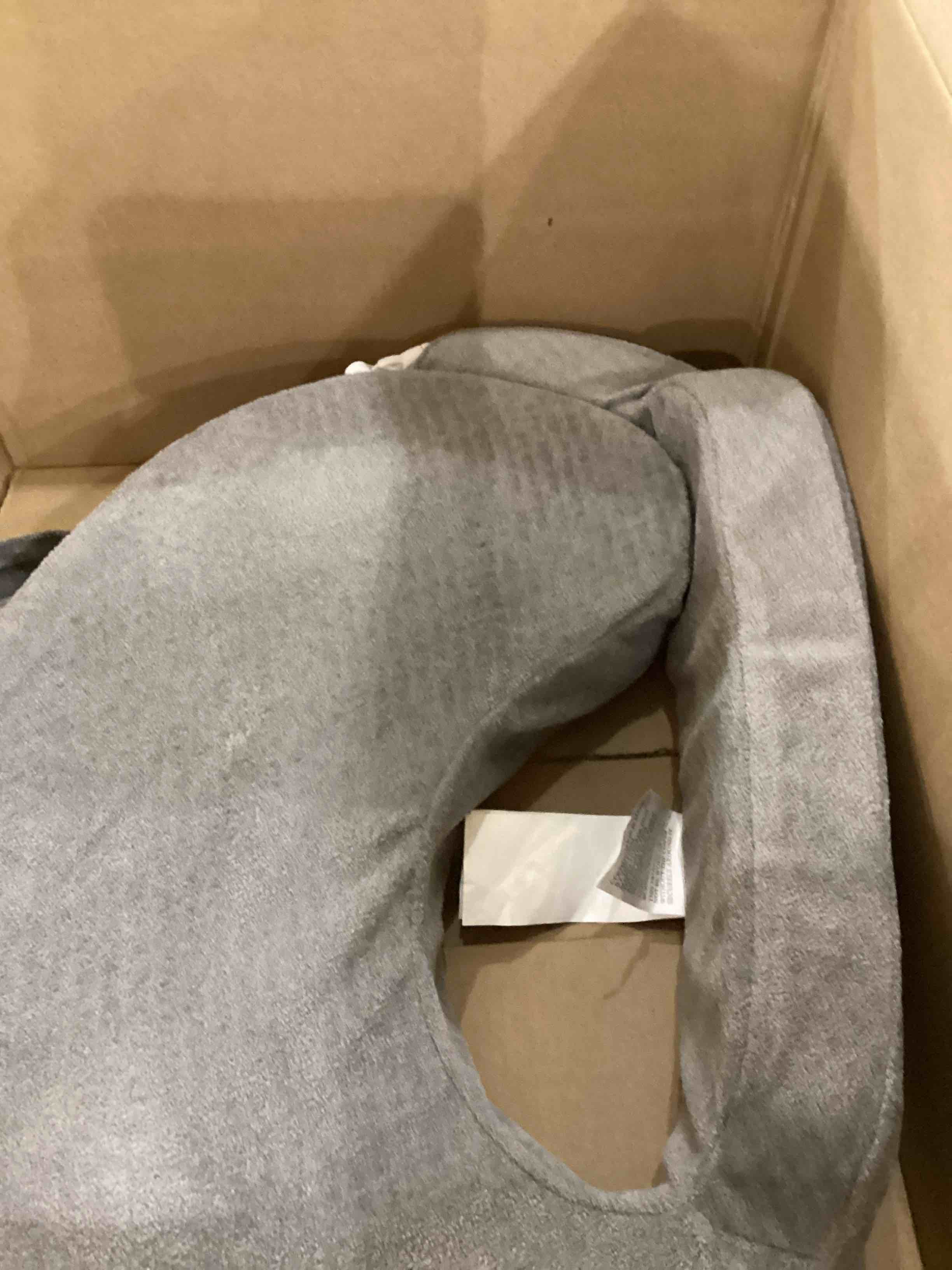https://s3.amazonaws.com/lotting-images-prod/bidfta/PPE2543932_1752256075133.jpeg