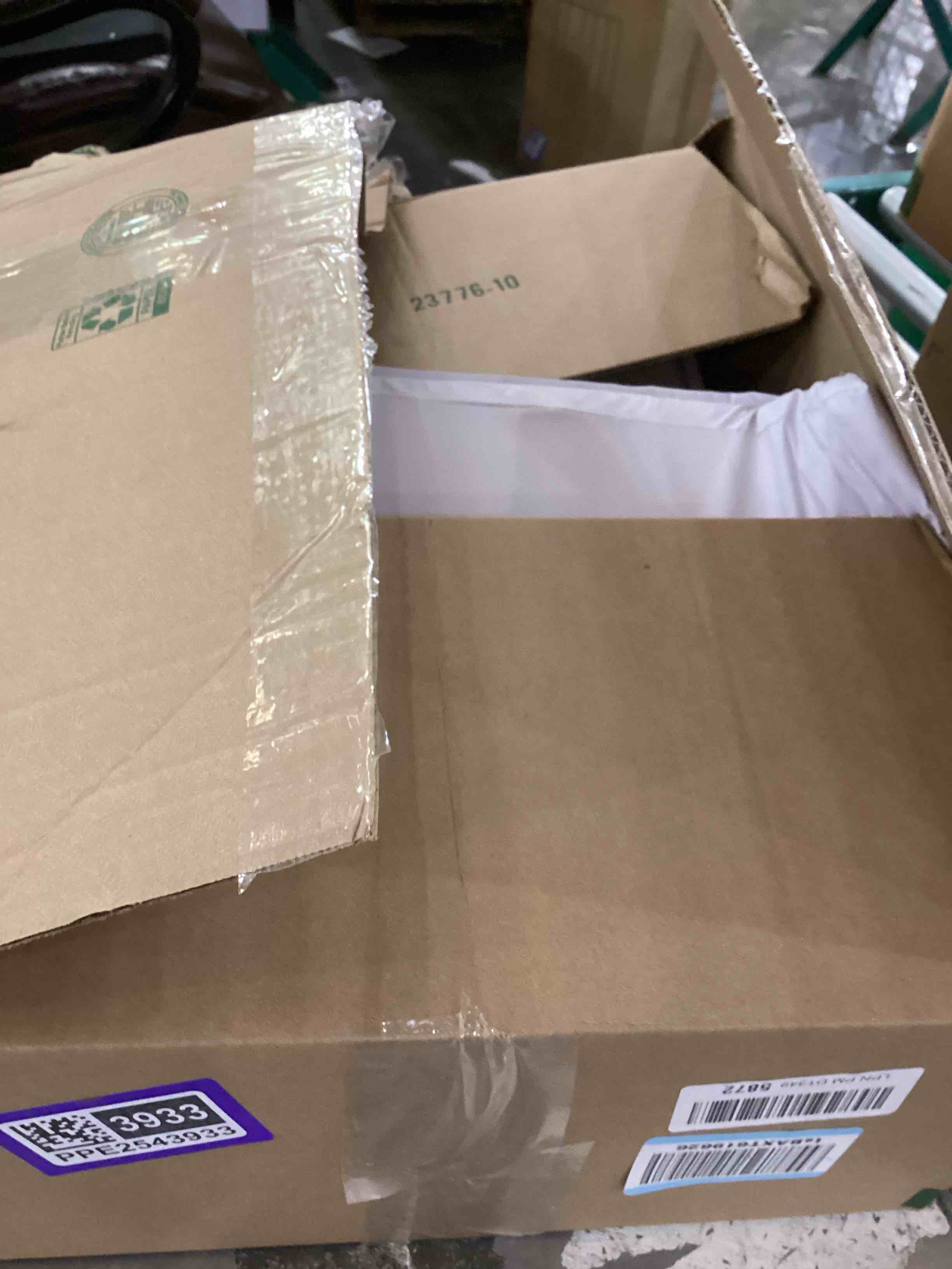 https://s3.amazonaws.com/lotting-images-prod/bidfta/PPE2543933_1752256360192.jpeg