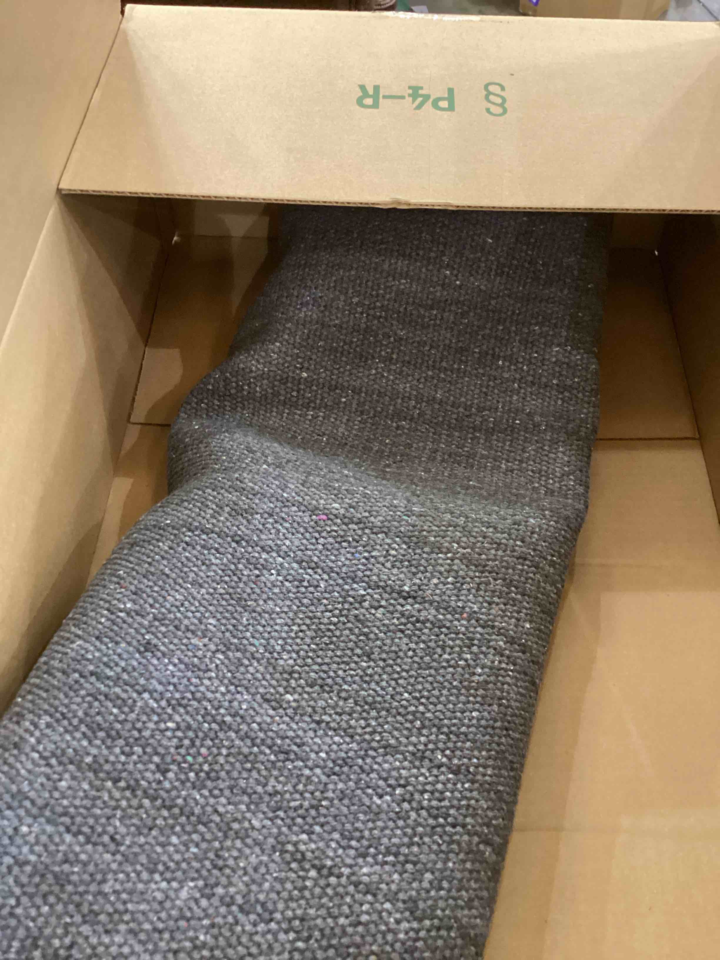 https://s3.amazonaws.com/lotting-images-prod/bidfta/PPE2543942_1752258274827.jpeg