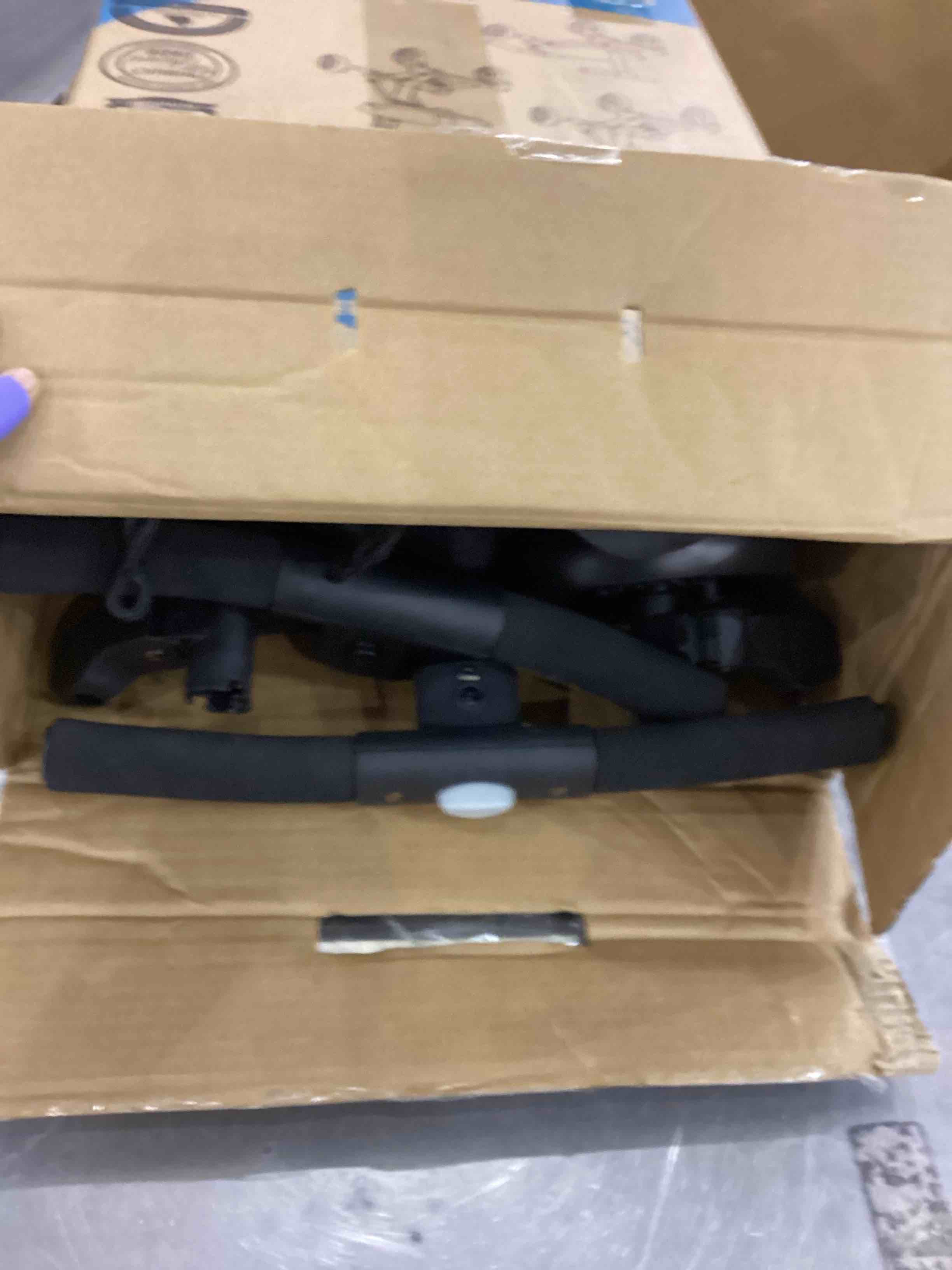 https://s3.amazonaws.com/lotting-images-prod/bidfta/PPE2544001_1752493105321.jpeg