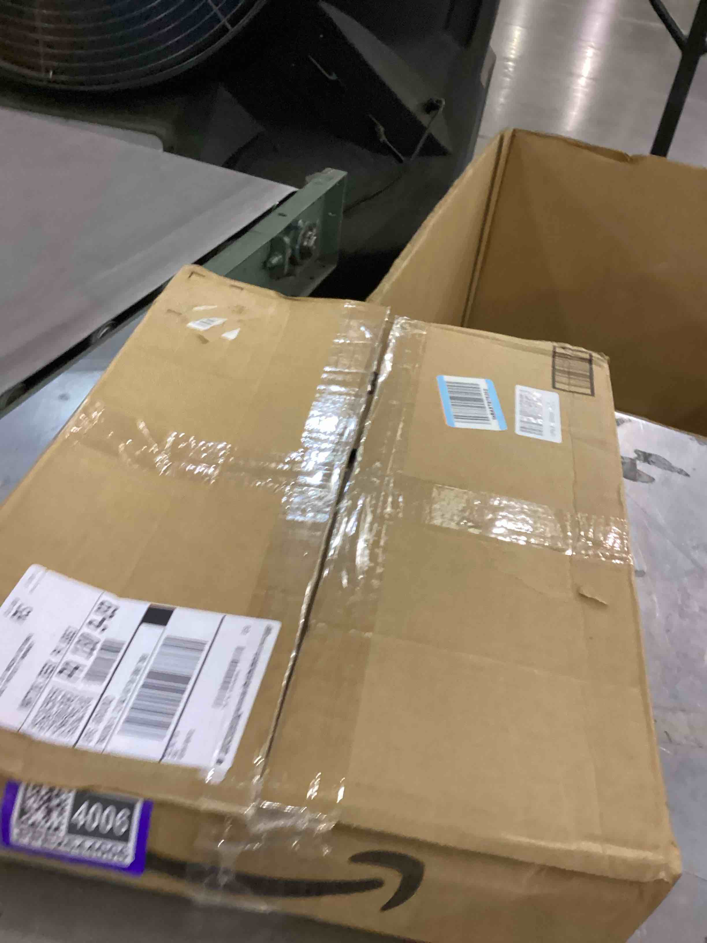 https://s3.amazonaws.com/lotting-images-prod/bidfta/PPE2544006_1752492657986.jpeg