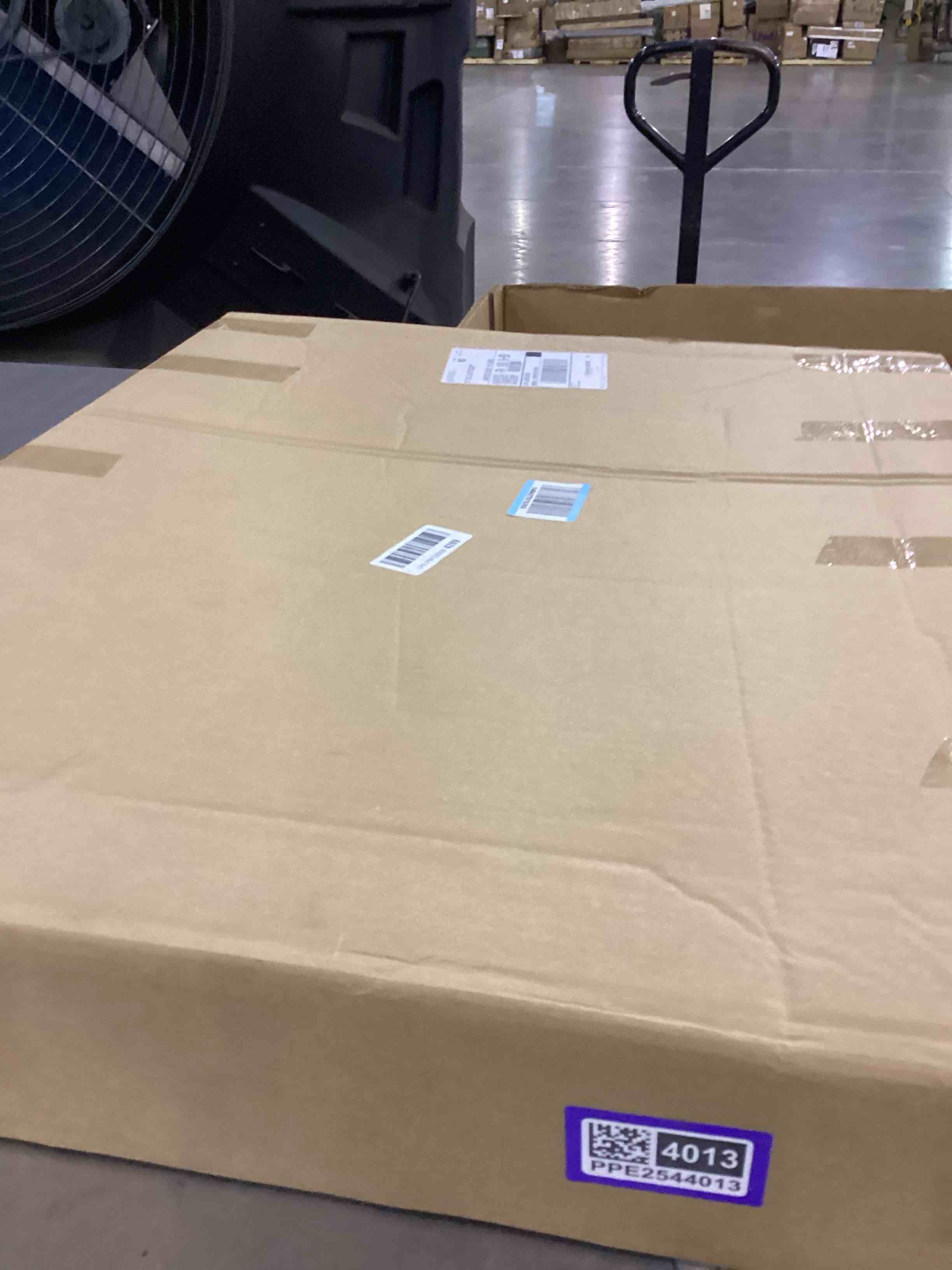 https://s3.amazonaws.com/lotting-images-prod/bidfta/PPE2544013_1752492255305.jpeg