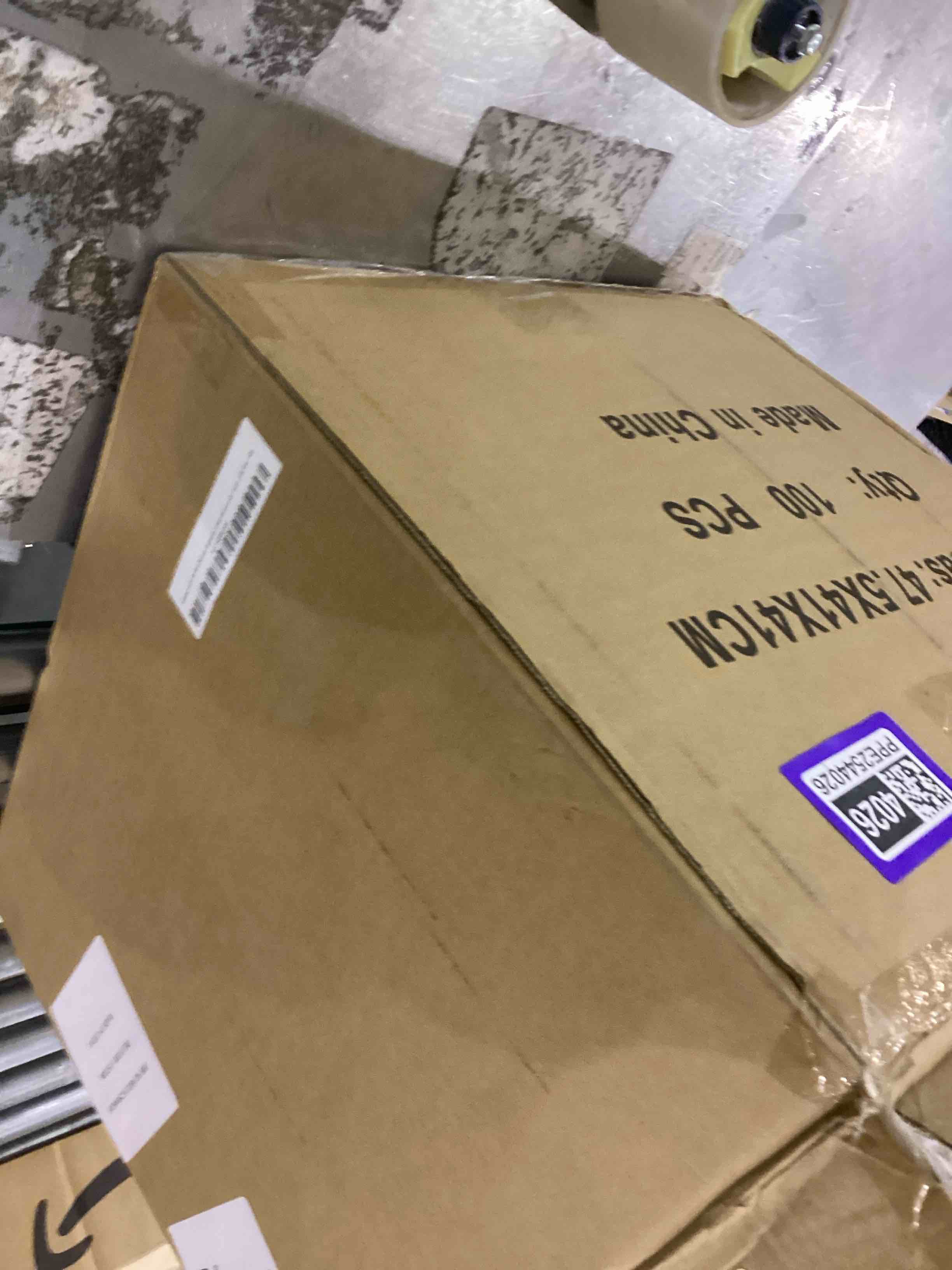 https://s3.amazonaws.com/lotting-images-prod/bidfta/PPE2544026_1752492339421.jpeg