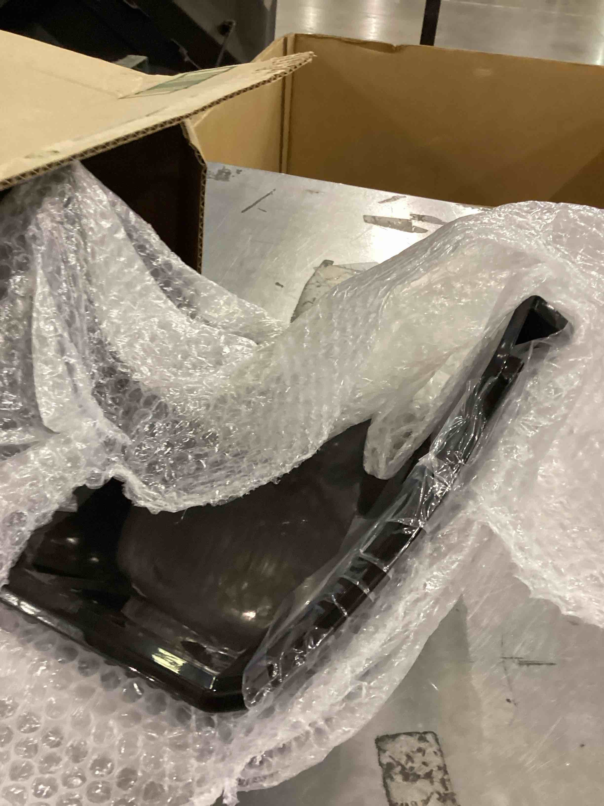 https://s3.amazonaws.com/lotting-images-prod/bidfta/PPE2544097_1752494175005.jpeg