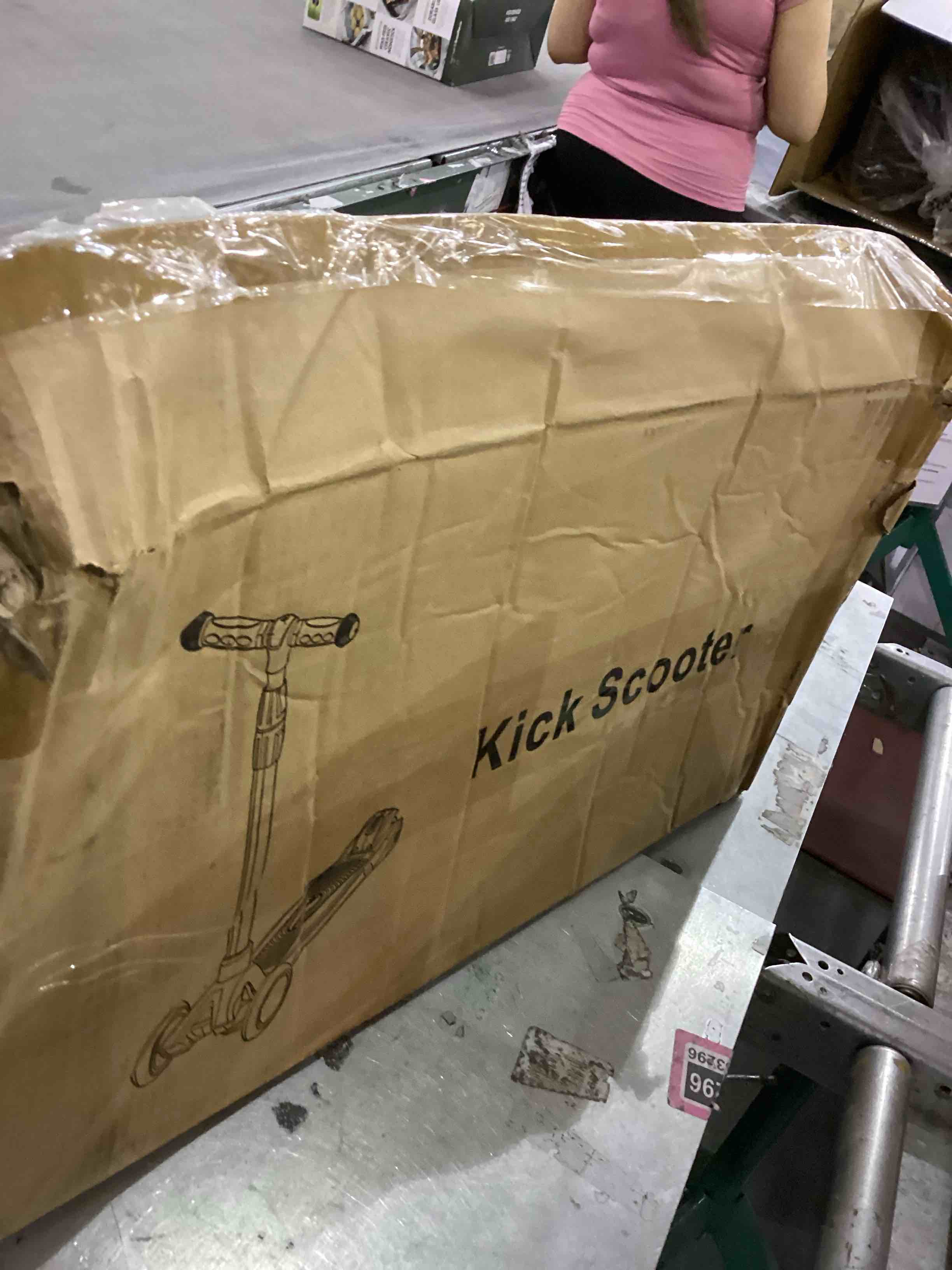https://s3.amazonaws.com/lotting-images-prod/bidfta/PPE2544101_1752494750252.jpeg