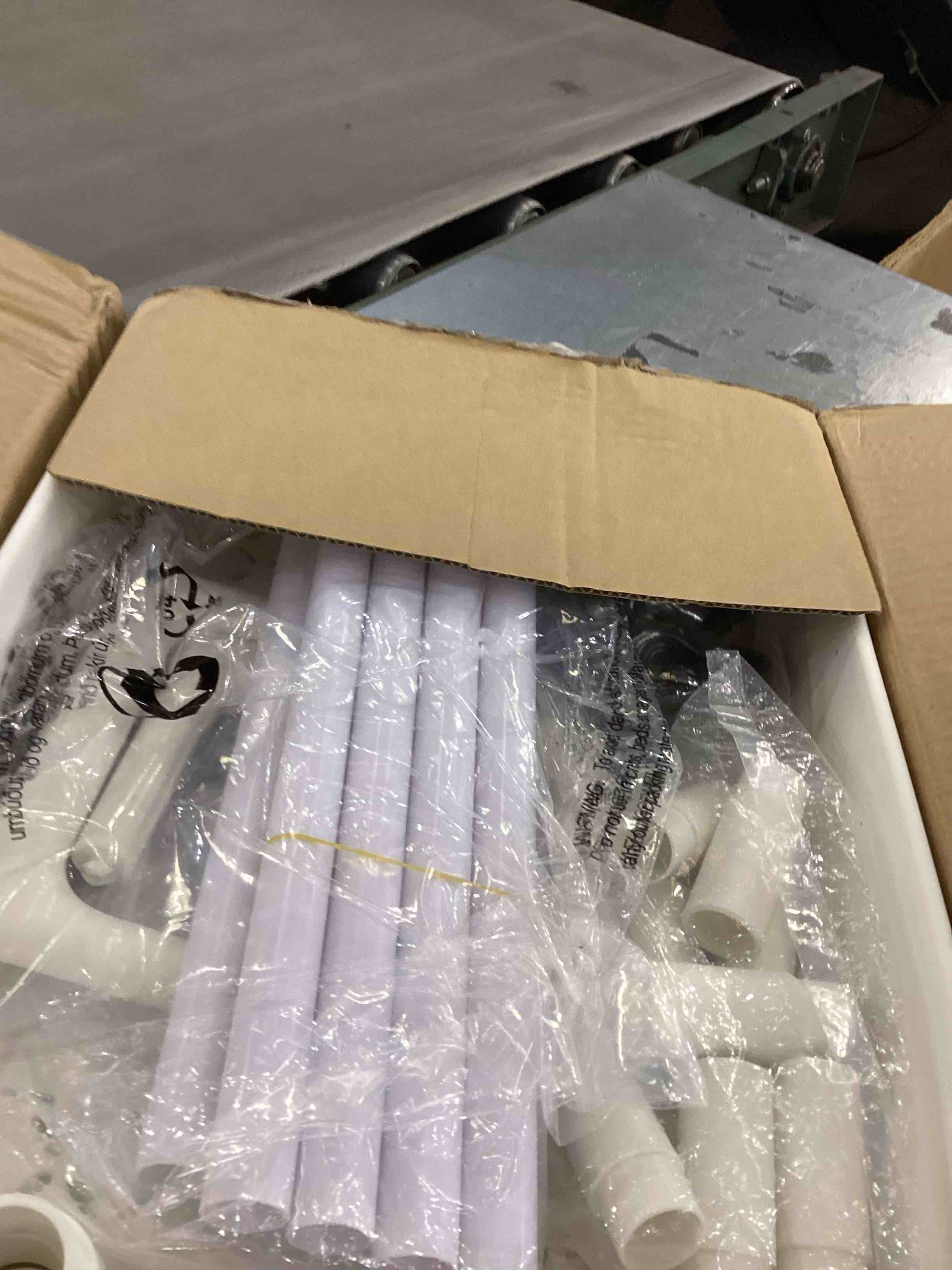 https://s3.amazonaws.com/lotting-images-prod/bidfta/PPE2544123_1752499691949.jpeg