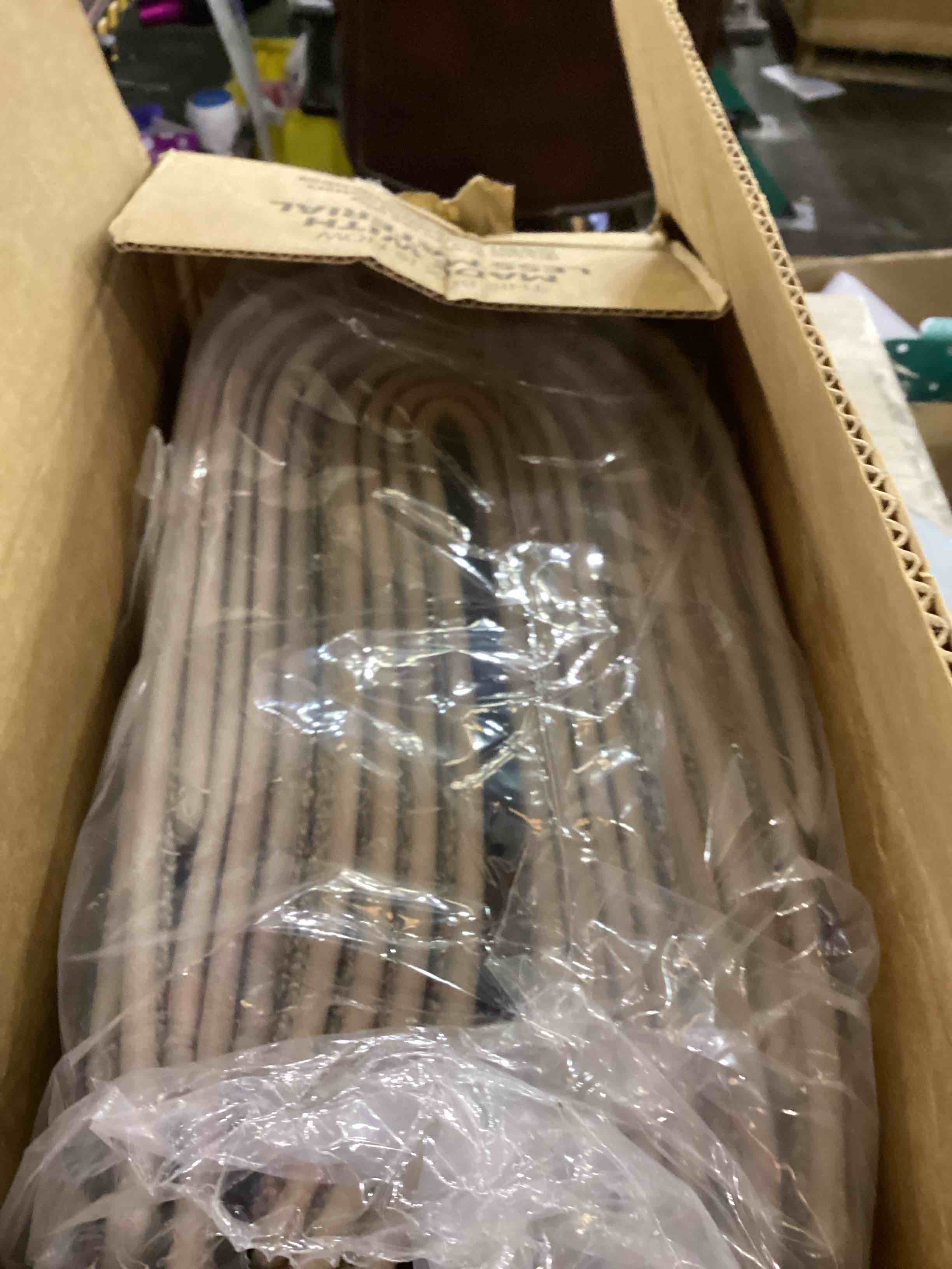 https://s3.amazonaws.com/lotting-images-prod/bidfta/PPE2544136_1752497147328.jpeg