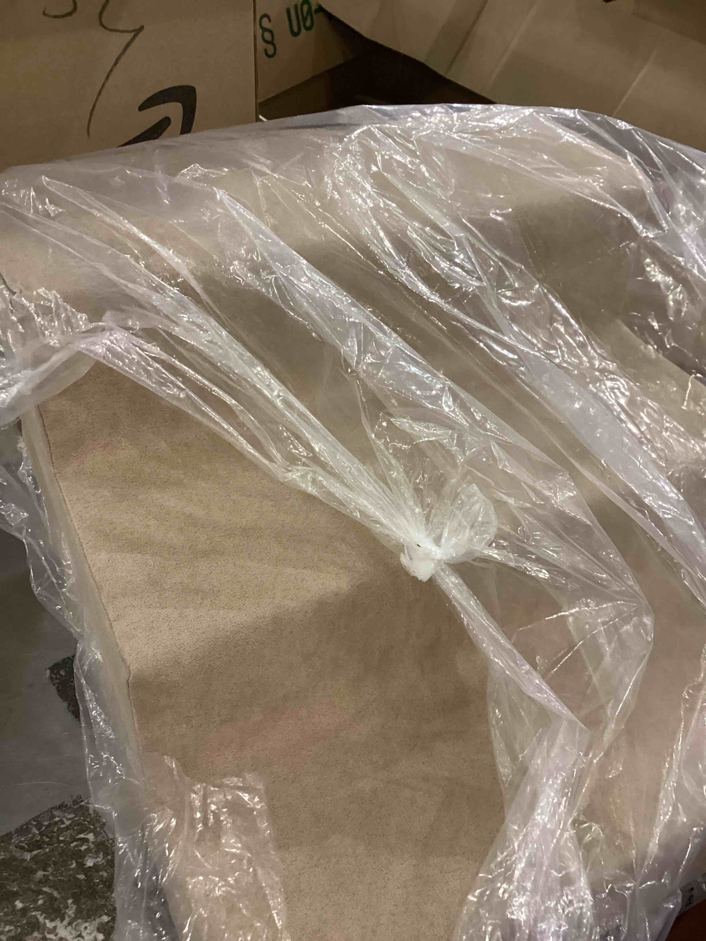 https://s3.amazonaws.com/lotting-images-prod/bidfta/PPE2544146_1752496315892.jpeg