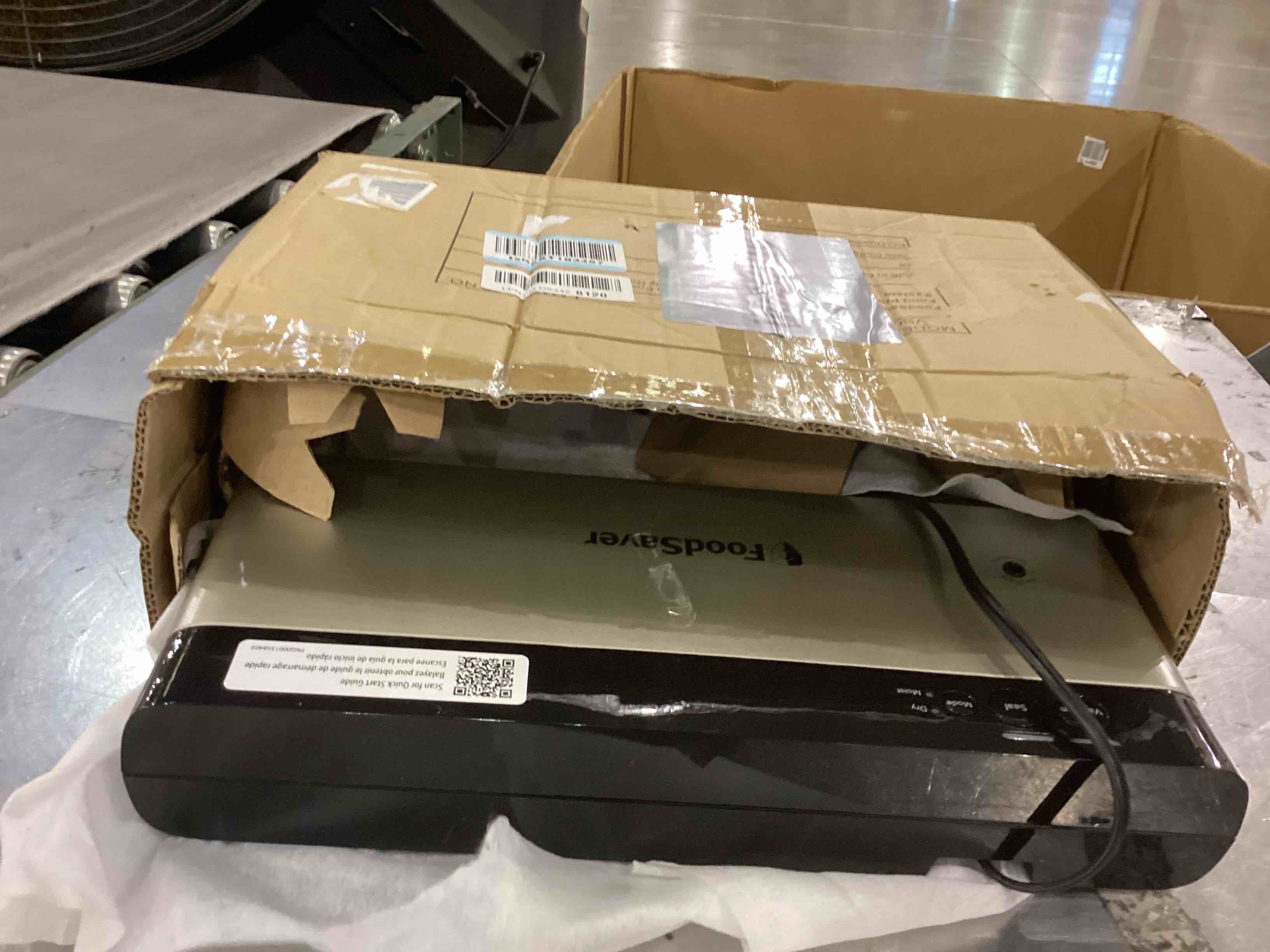 https://s3.amazonaws.com/lotting-images-prod/bidfta/PPE2544186_1752500949576.jpeg