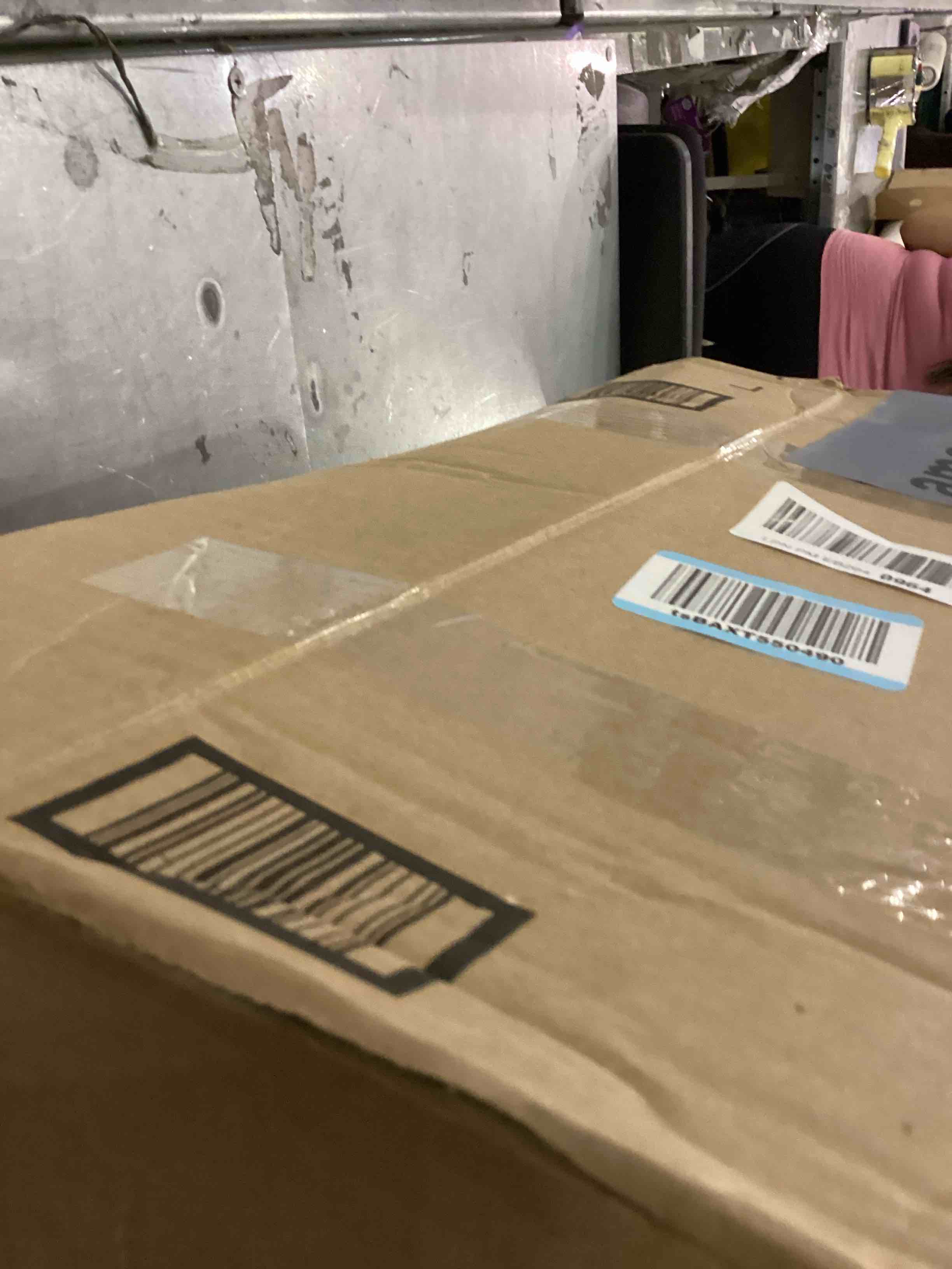 https://s3.amazonaws.com/lotting-images-prod/bidfta/PPE2544212_1752496757416.jpeg