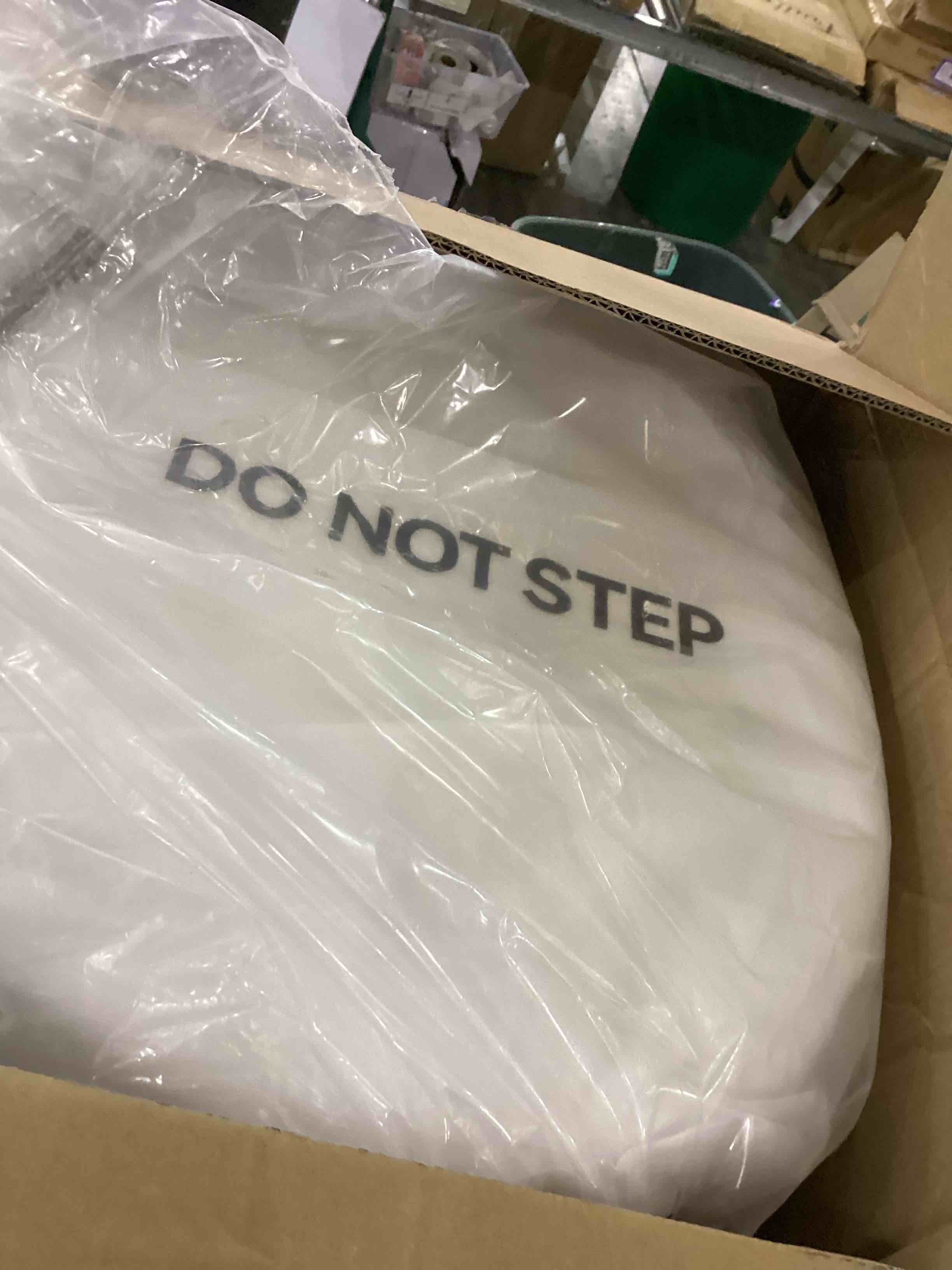 https://s3.amazonaws.com/lotting-images-prod/bidfta/PPE2544221_1752499644812.jpeg