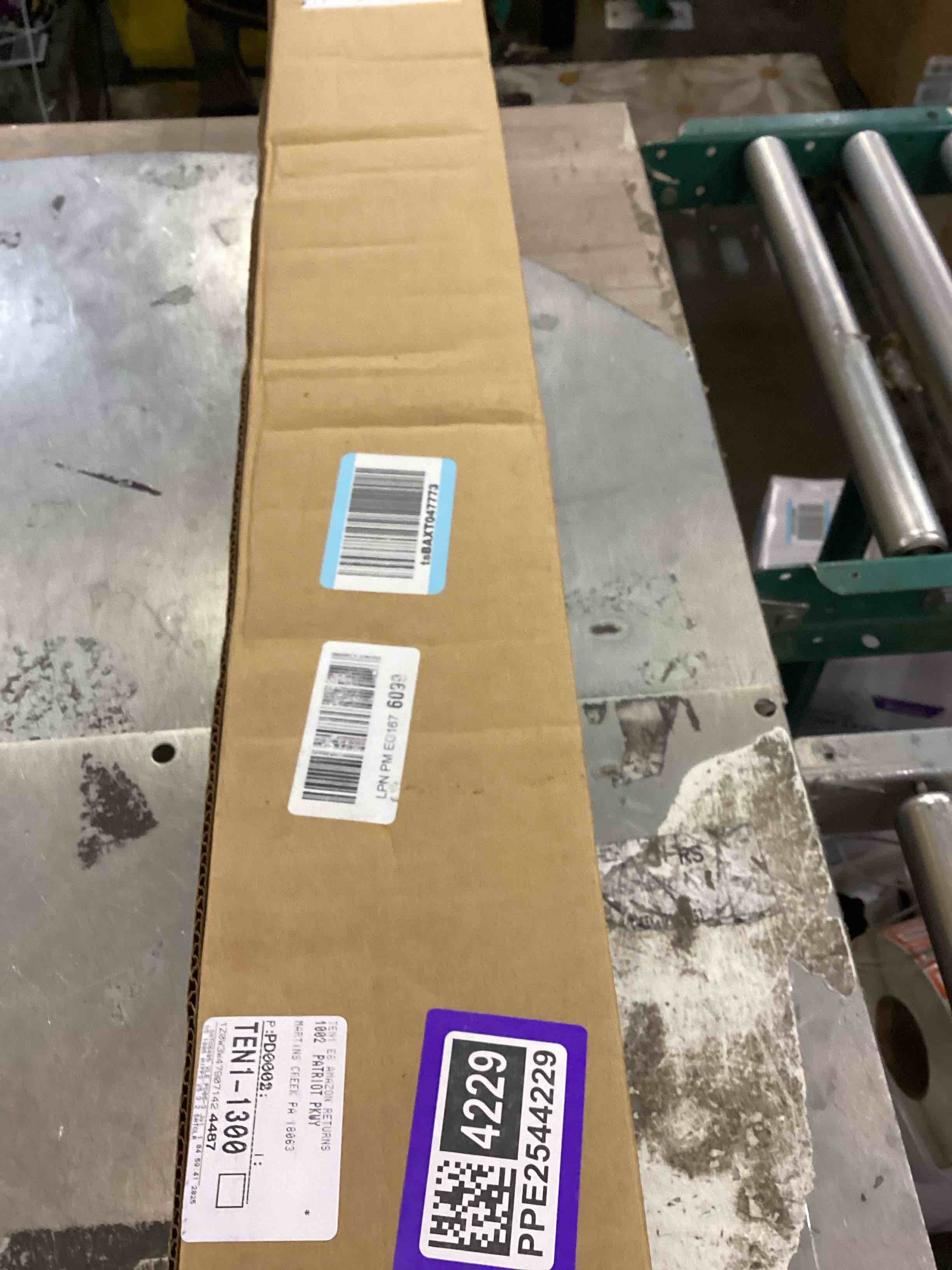 https://s3.amazonaws.com/lotting-images-prod/bidfta/PPE2544229_1752500628365.jpeg