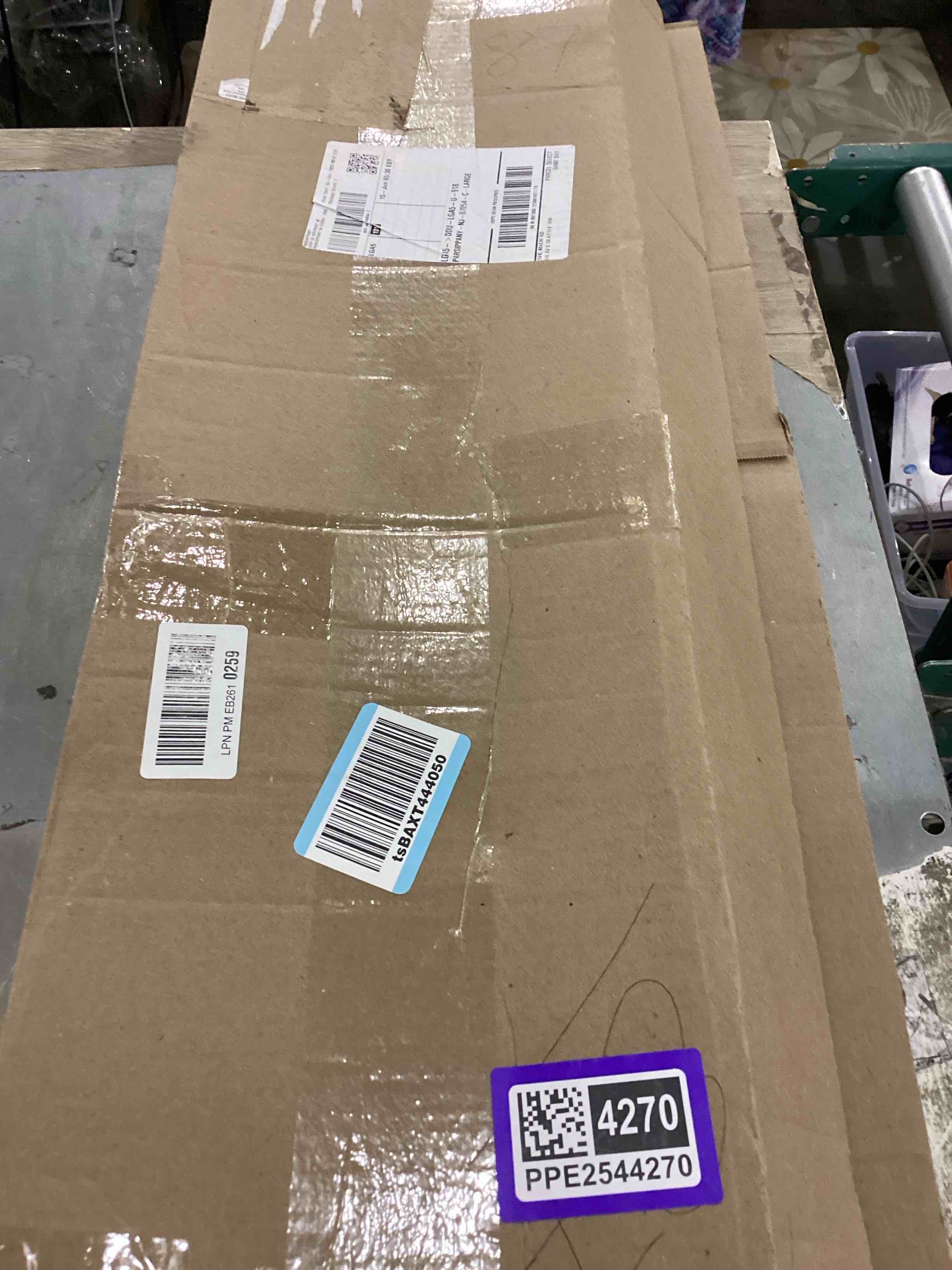 https://s3.amazonaws.com/lotting-images-prod/bidfta/PPE2544270_1752504403047.jpeg
