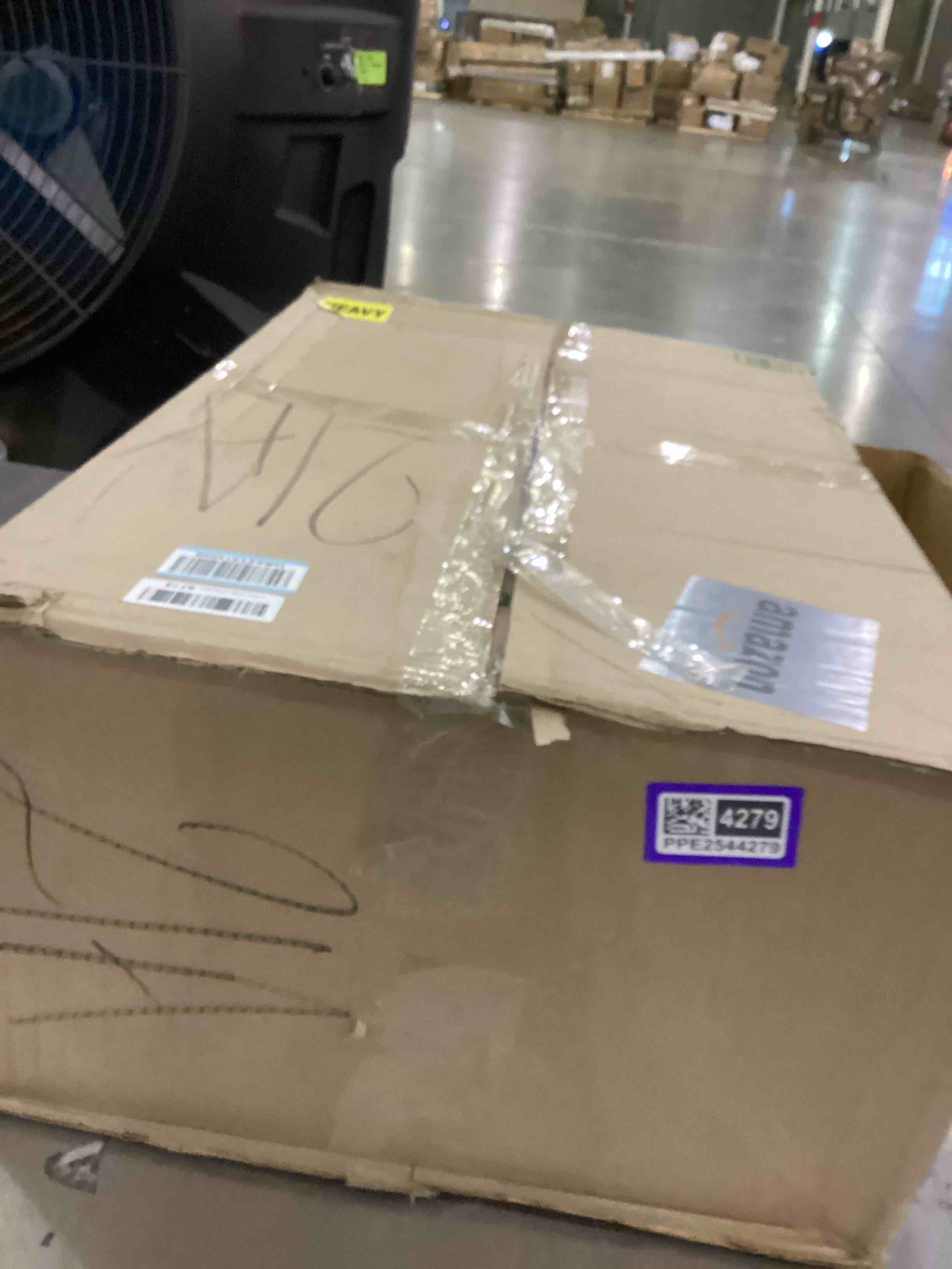 https://s3.amazonaws.com/lotting-images-prod/bidfta/PPE2544279_1752503359735.jpeg