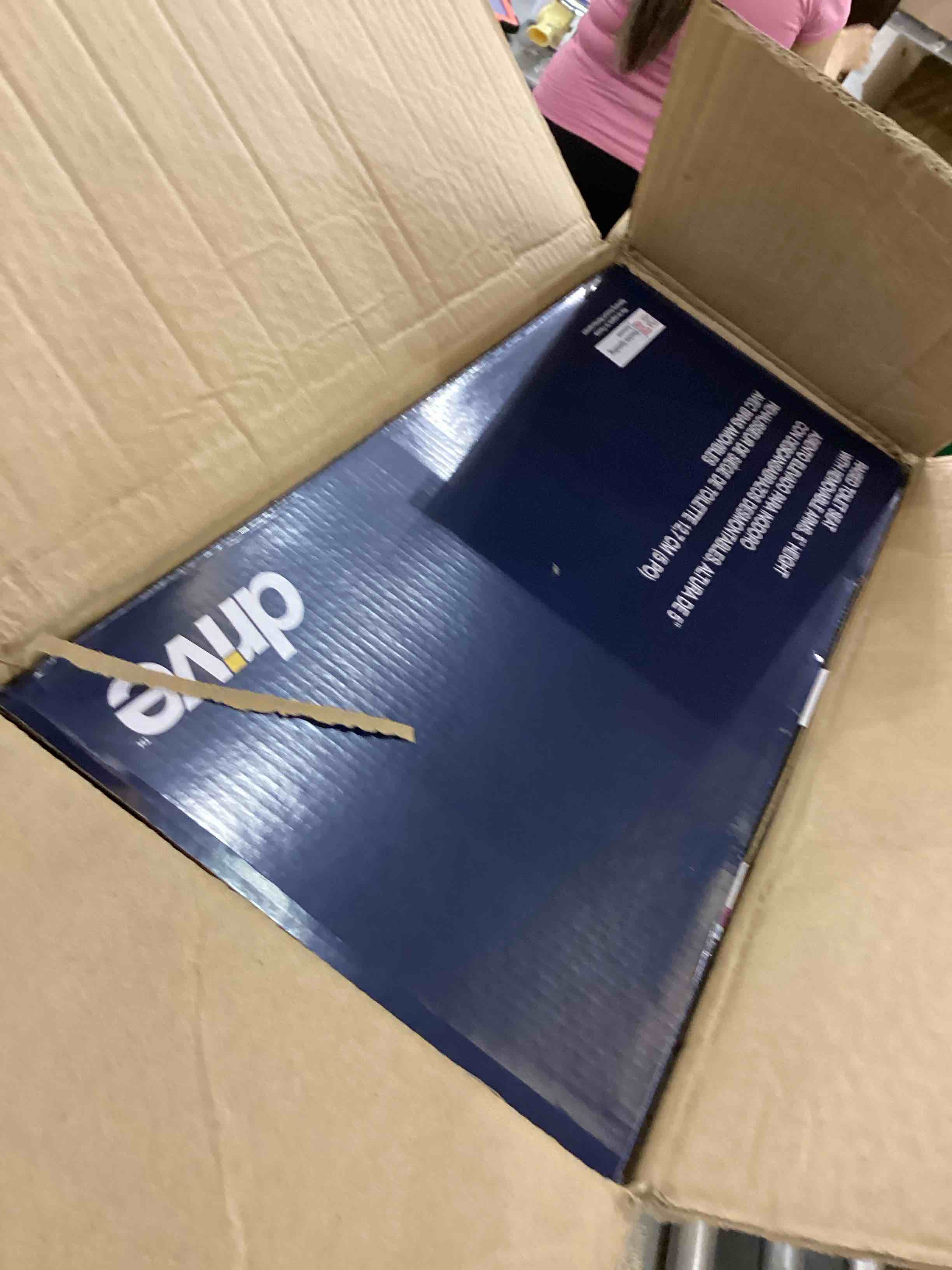 https://s3.amazonaws.com/lotting-images-prod/bidfta/PPE2544341_1752503272417.jpeg