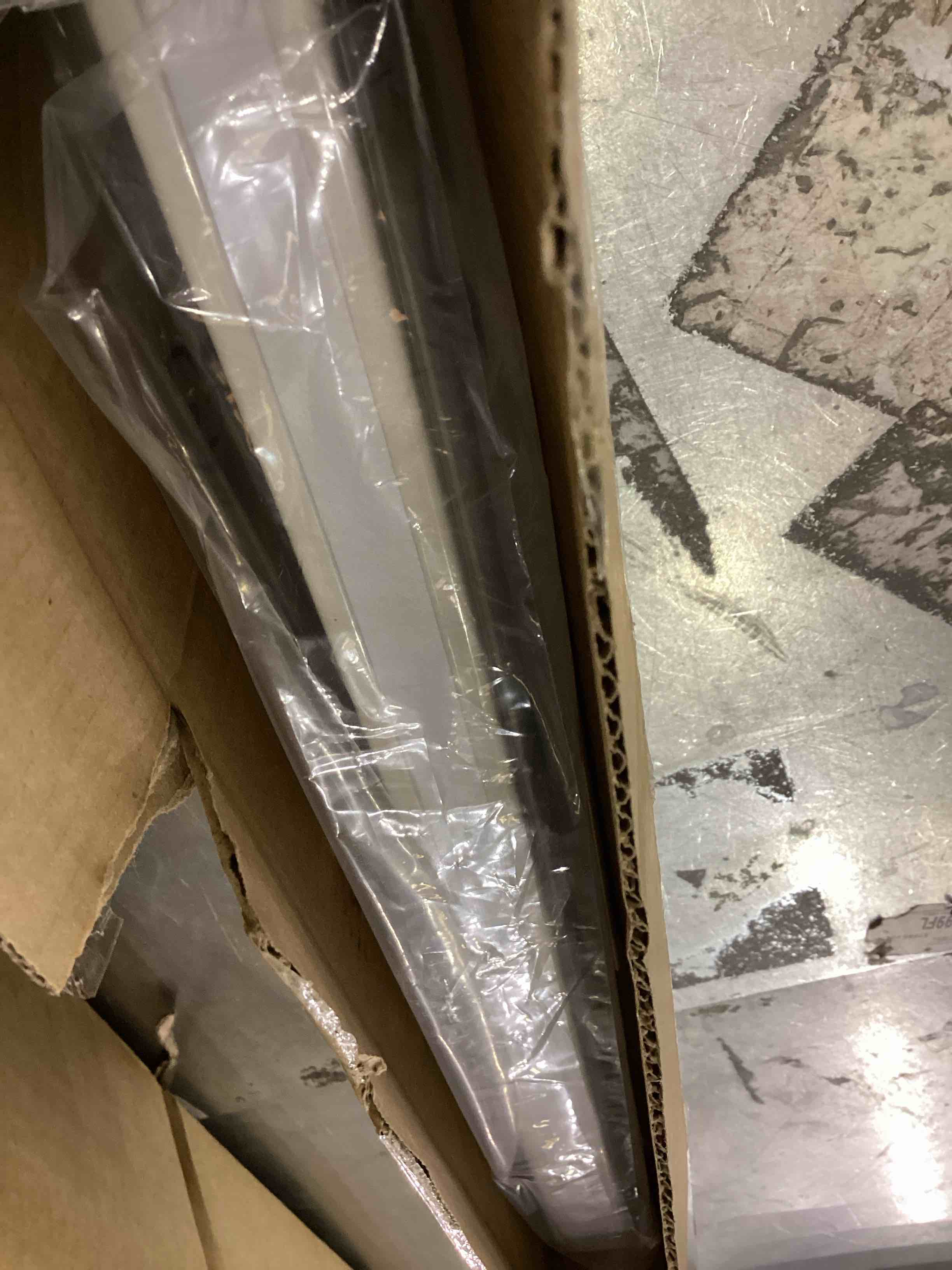 https://s3.amazonaws.com/lotting-images-prod/bidfta/PPE2544345_1752503526418.jpeg
