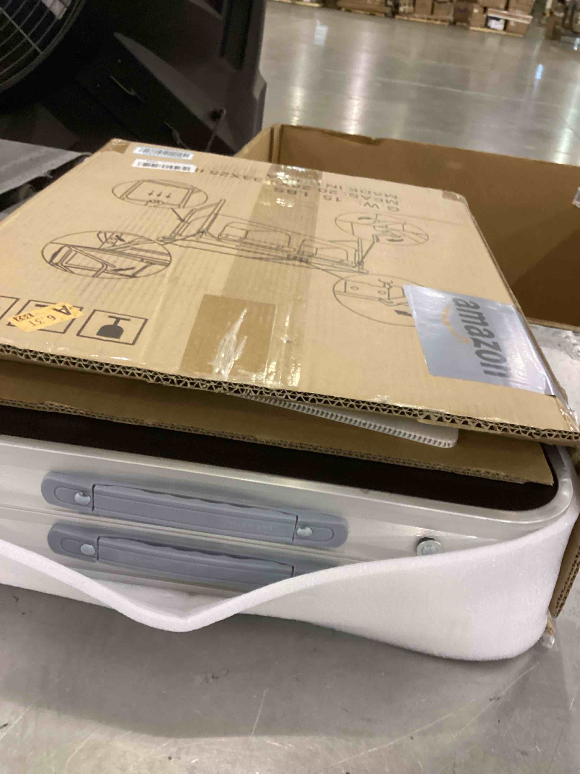 https://s3.amazonaws.com/lotting-images-prod/bidfta/PPE2544367_1752504119727.jpeg