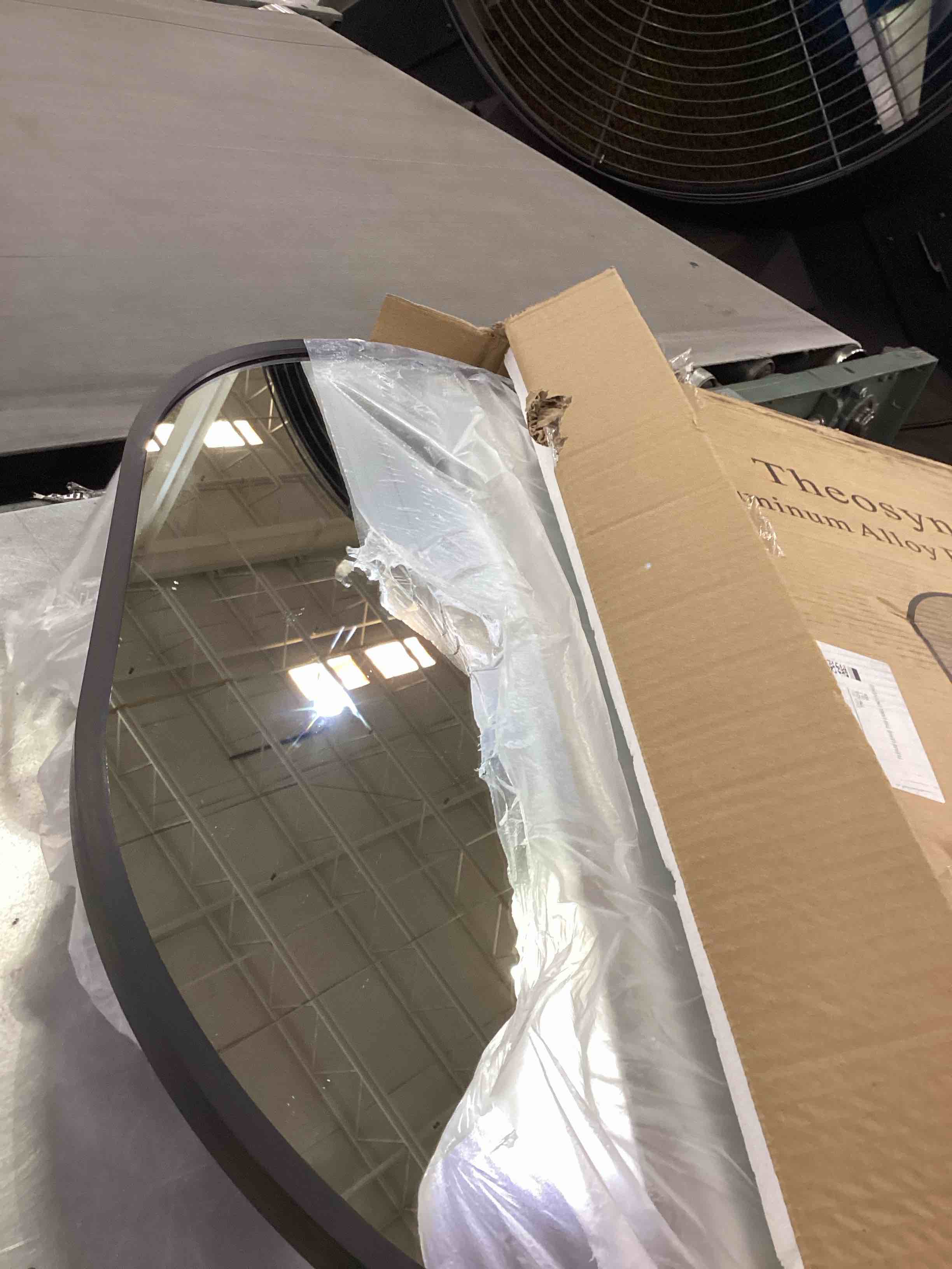 https://s3.amazonaws.com/lotting-images-prod/bidfta/PPE2544378_1752505149964.jpeg