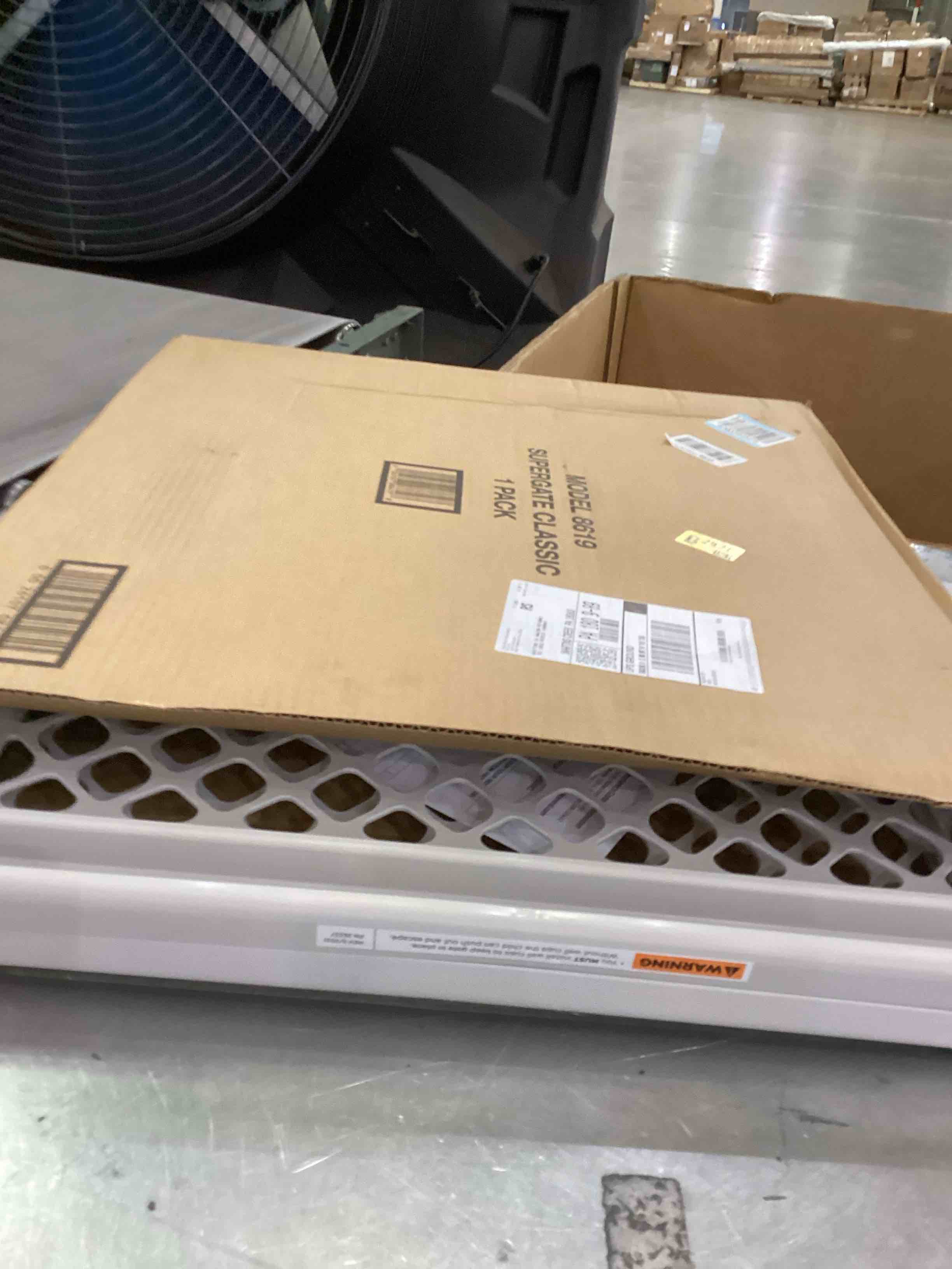 https://s3.amazonaws.com/lotting-images-prod/bidfta/PPE2544390_1752505894110.jpeg