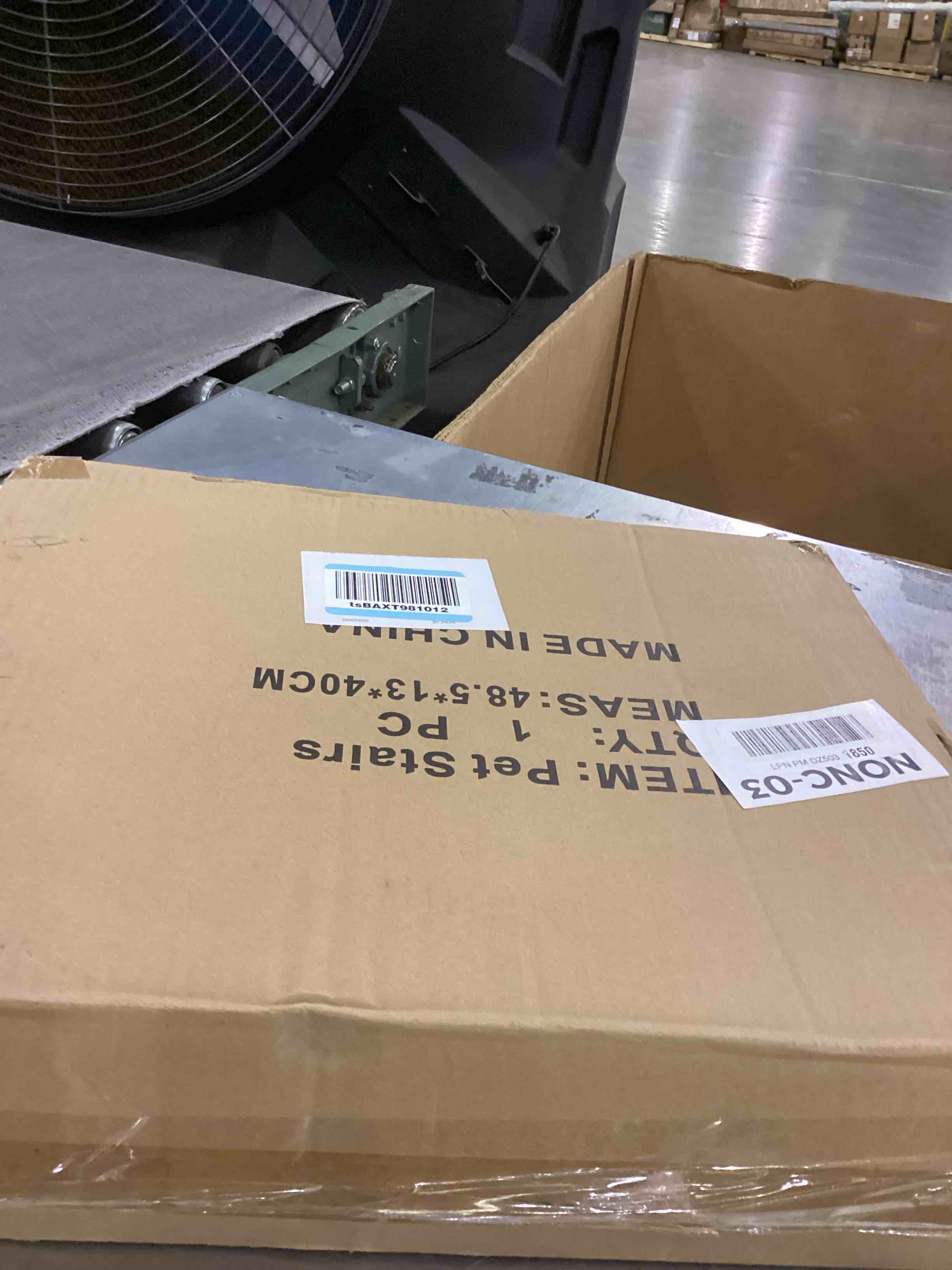 https://s3.amazonaws.com/lotting-images-prod/bidfta/PPE2544462_1752507429725.jpeg