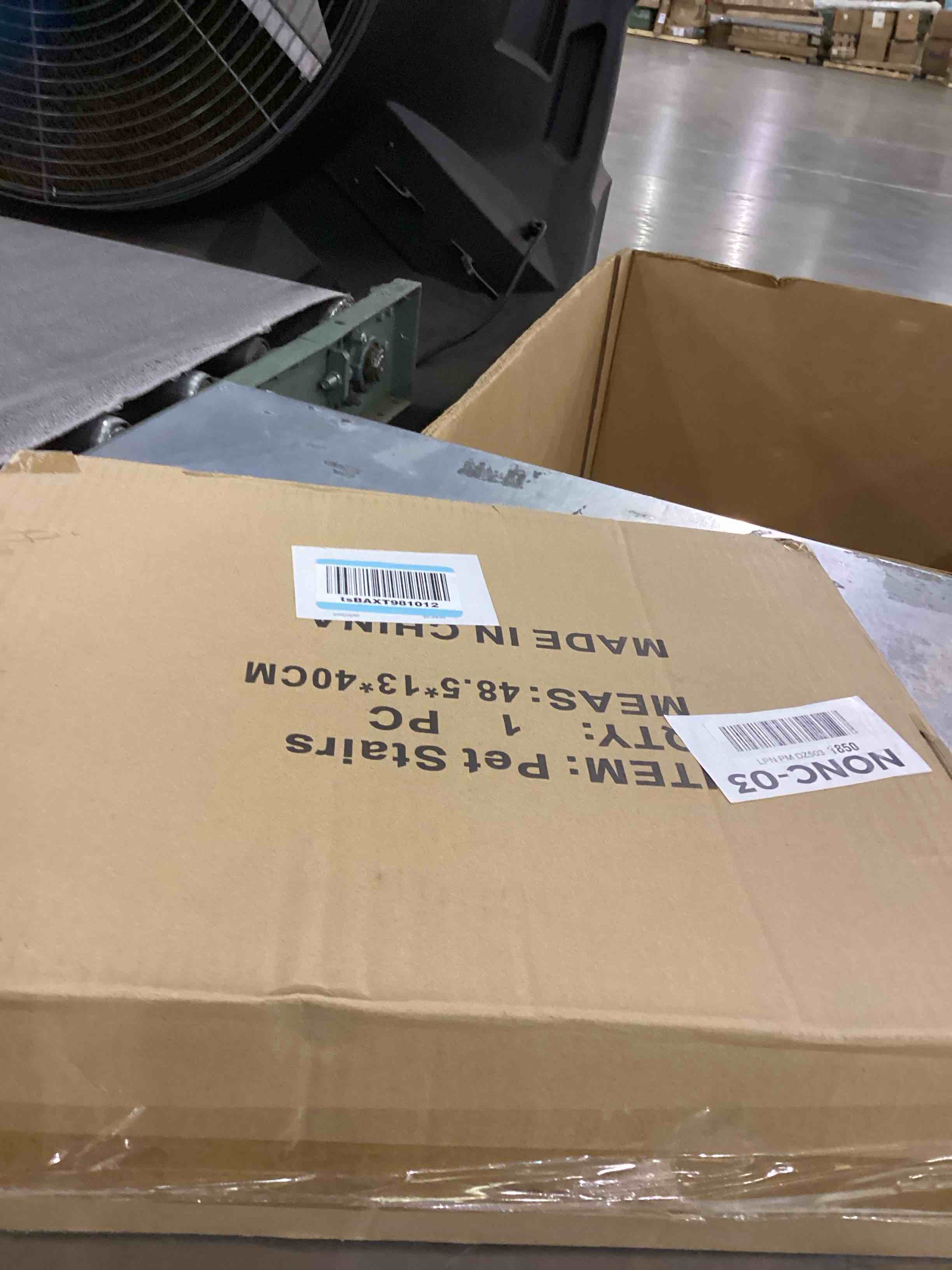 https://s3.amazonaws.com/lotting-images-prod/bidfta/PPE2544462_1752507430564.jpeg