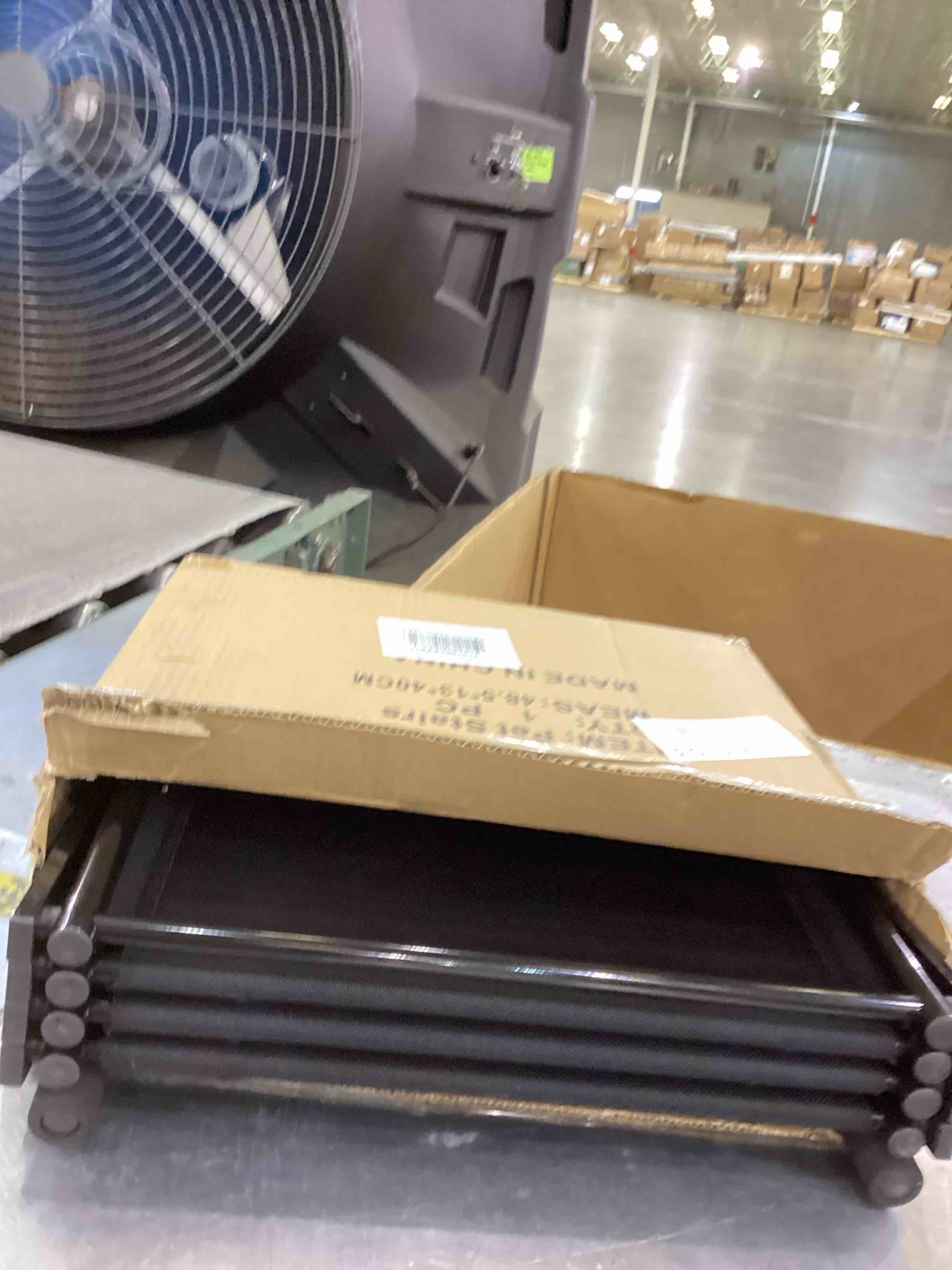 https://s3.amazonaws.com/lotting-images-prod/bidfta/PPE2544462_1752507437439.jpeg