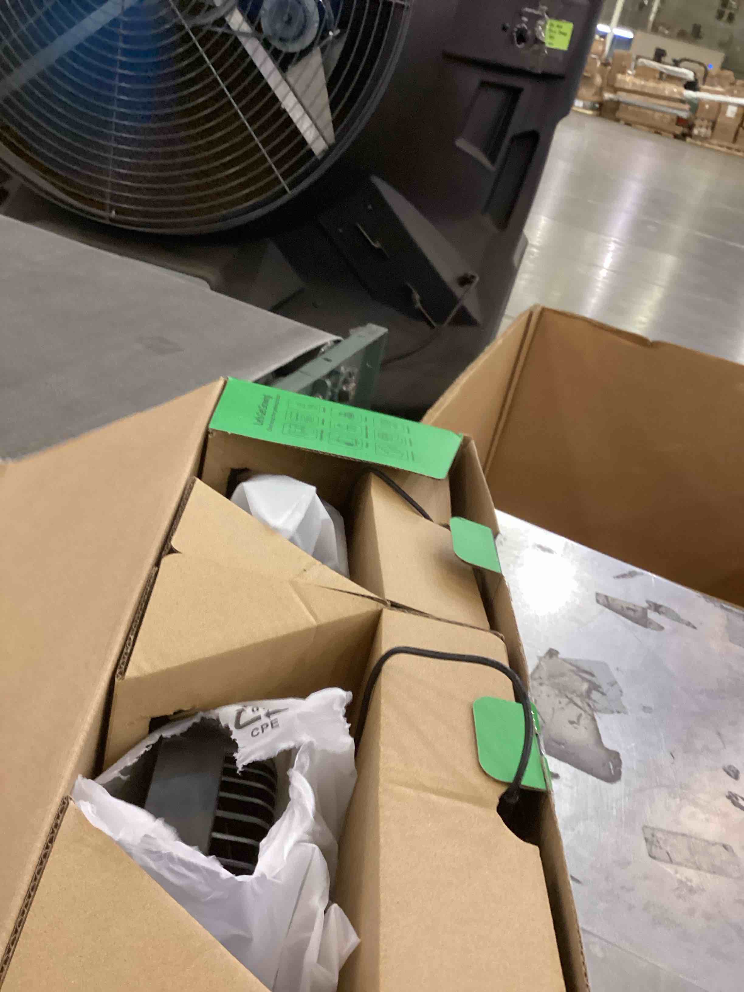 https://s3.amazonaws.com/lotting-images-prod/bidfta/PPE2544468_1752507095271.jpeg
