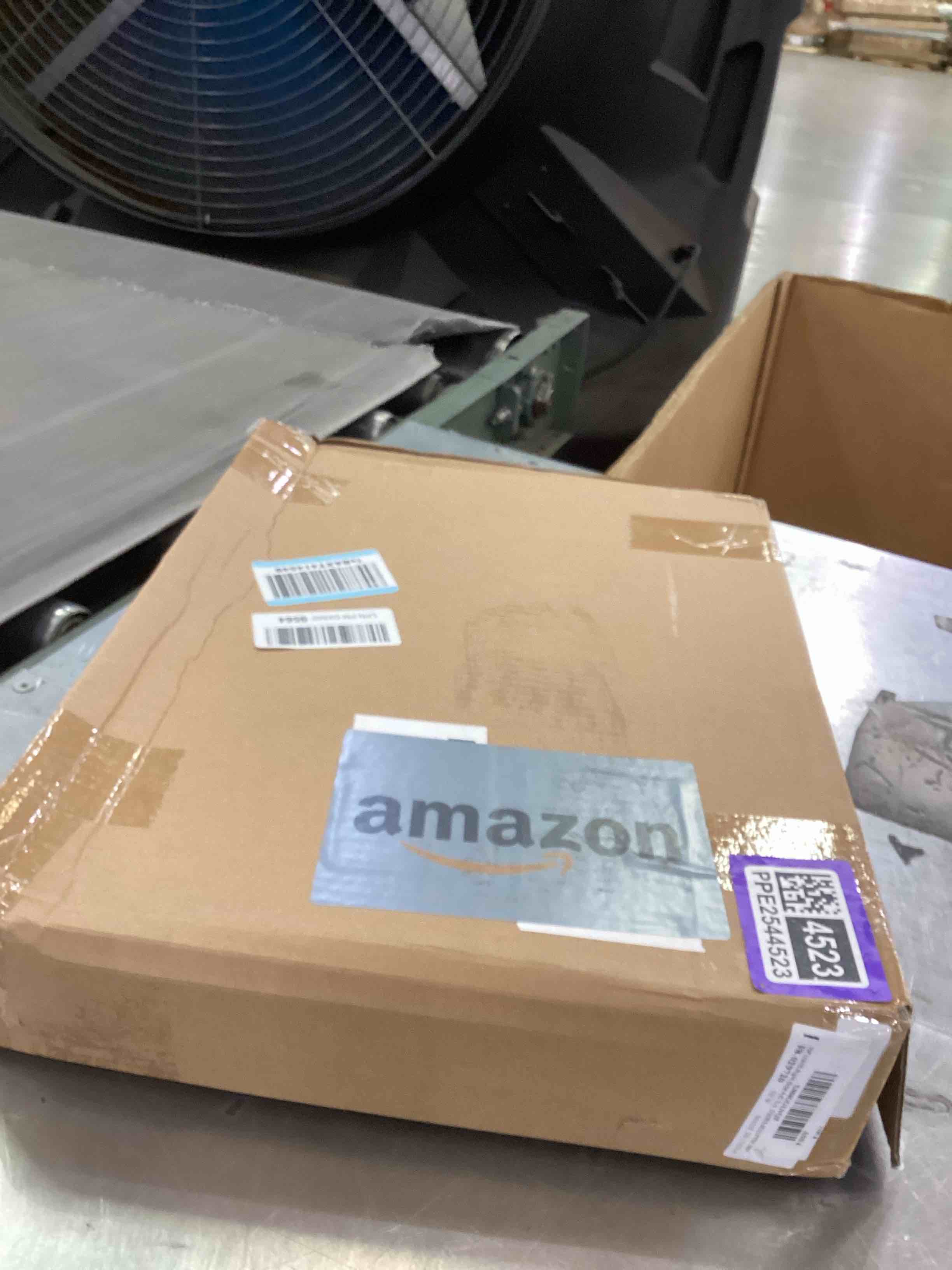 https://s3.amazonaws.com/lotting-images-prod/bidfta/PPE2544523_1752511556591.jpeg