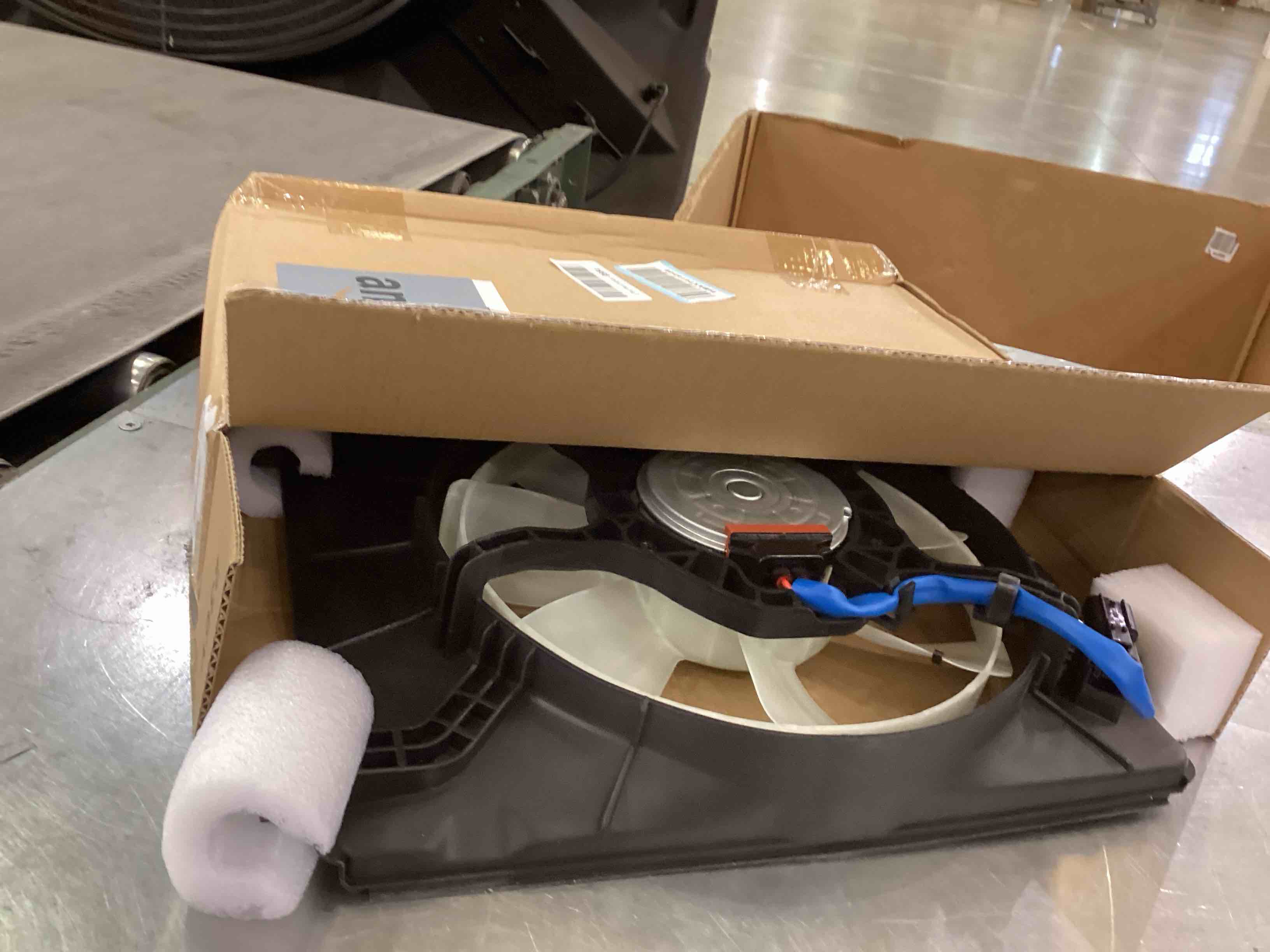 https://s3.amazonaws.com/lotting-images-prod/bidfta/PPE2544523_1752511567712.jpeg