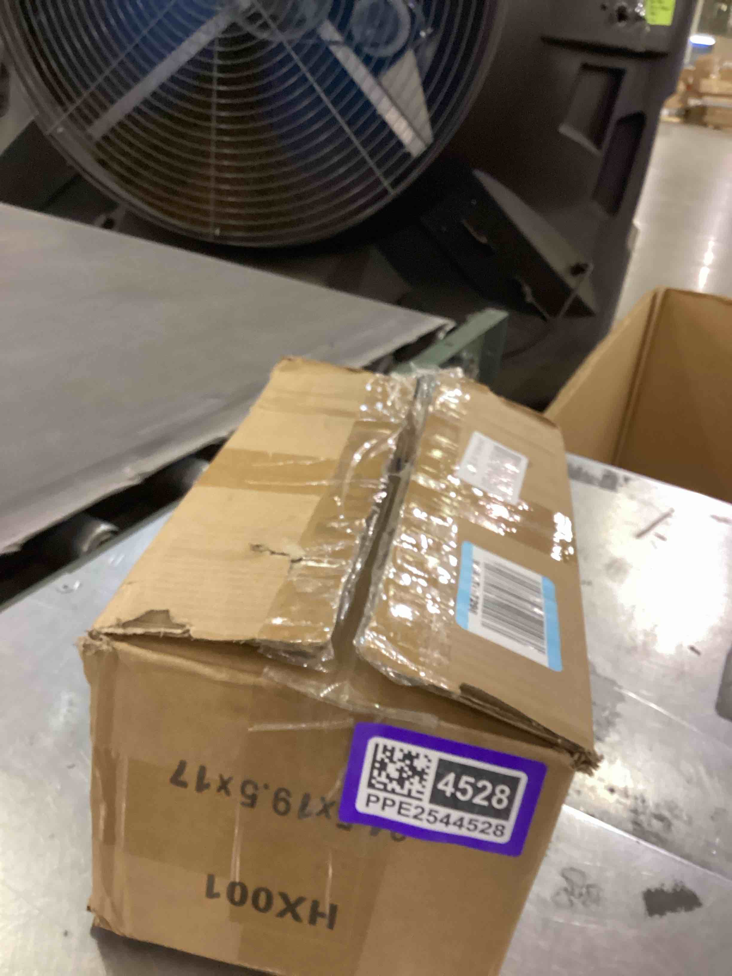 https://s3.amazonaws.com/lotting-images-prod/bidfta/PPE2544528_1752512073171.jpeg