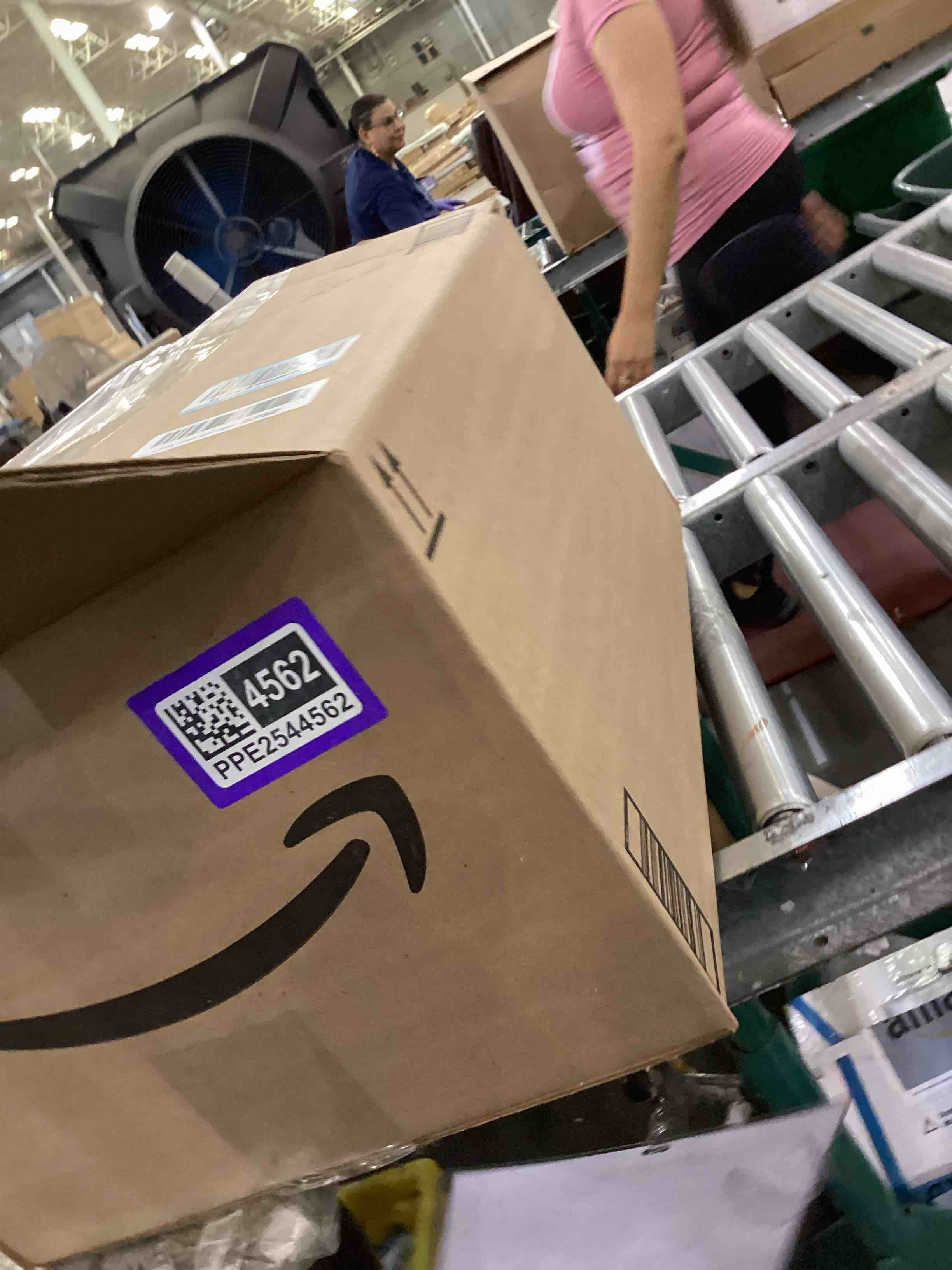 https://s3.amazonaws.com/lotting-images-prod/bidfta/PPE2544562_1752511351682.jpeg