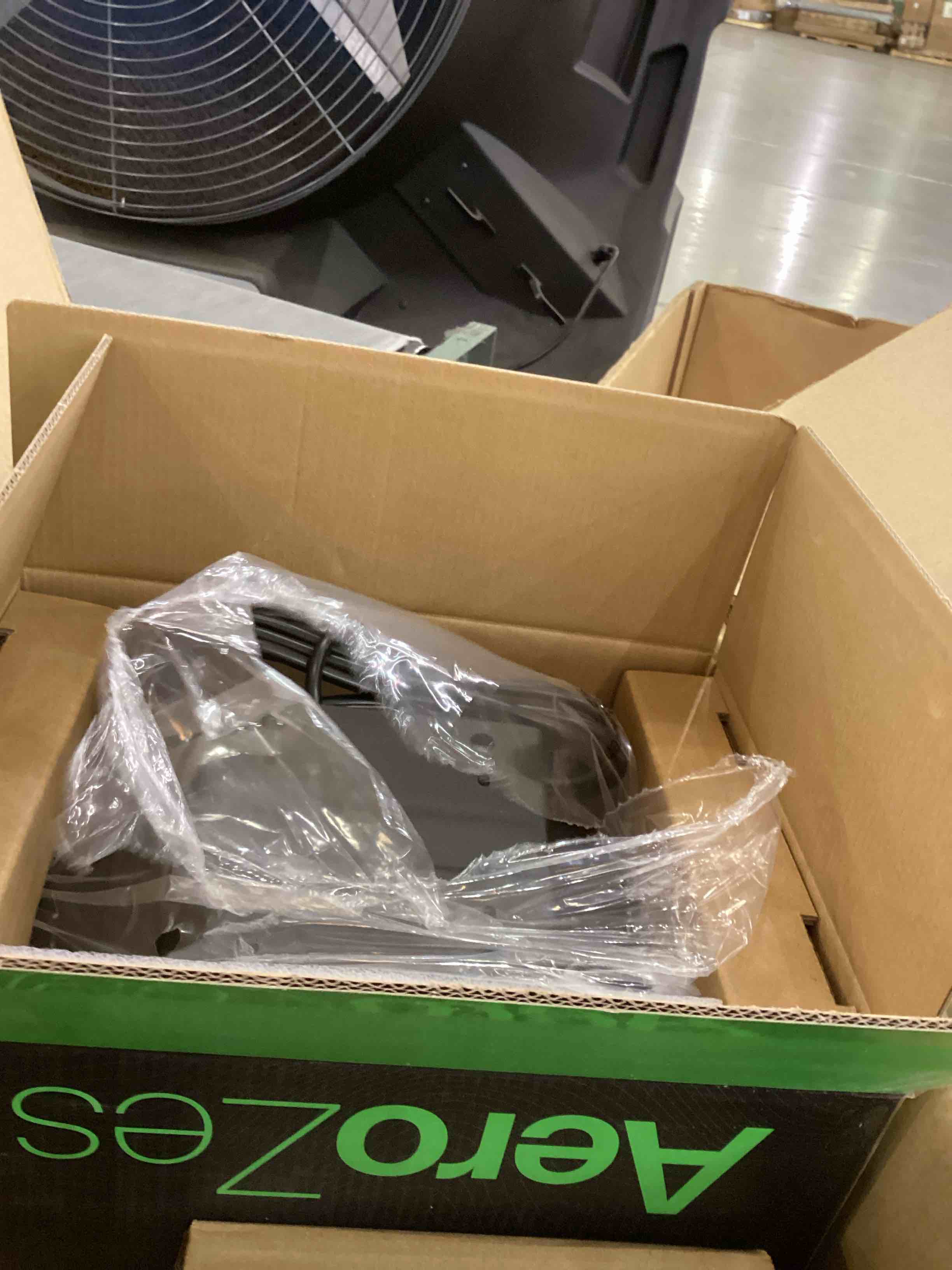 https://s3.amazonaws.com/lotting-images-prod/bidfta/PPE2544580_1752513223871.jpeg