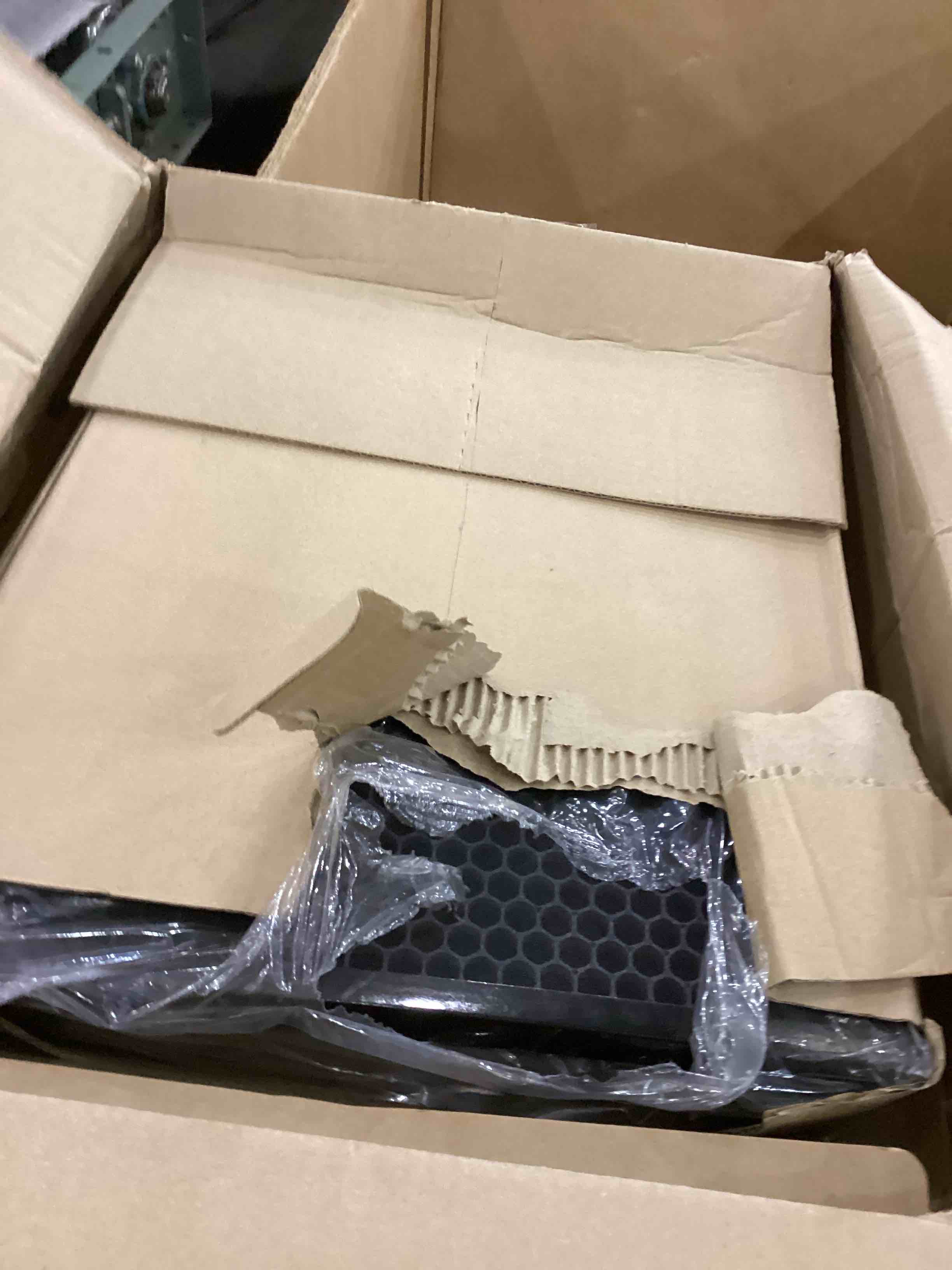 https://s3.amazonaws.com/lotting-images-prod/bidfta/PPE2544698_1752517878732.jpeg
