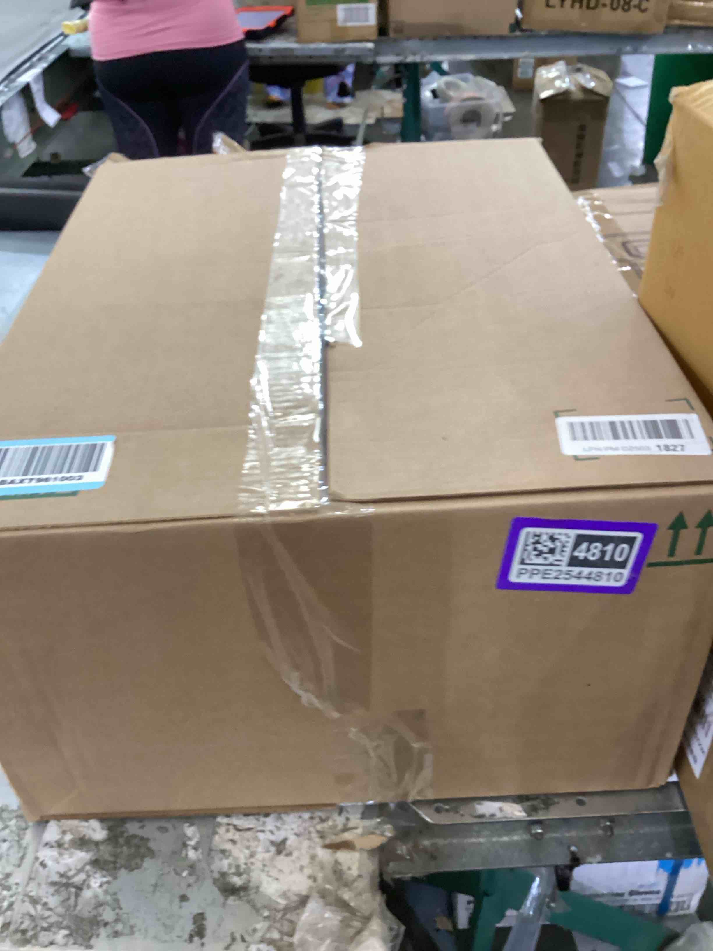 https://s3.amazonaws.com/lotting-images-prod/bidfta/PPE2544810_1752518305815.jpeg