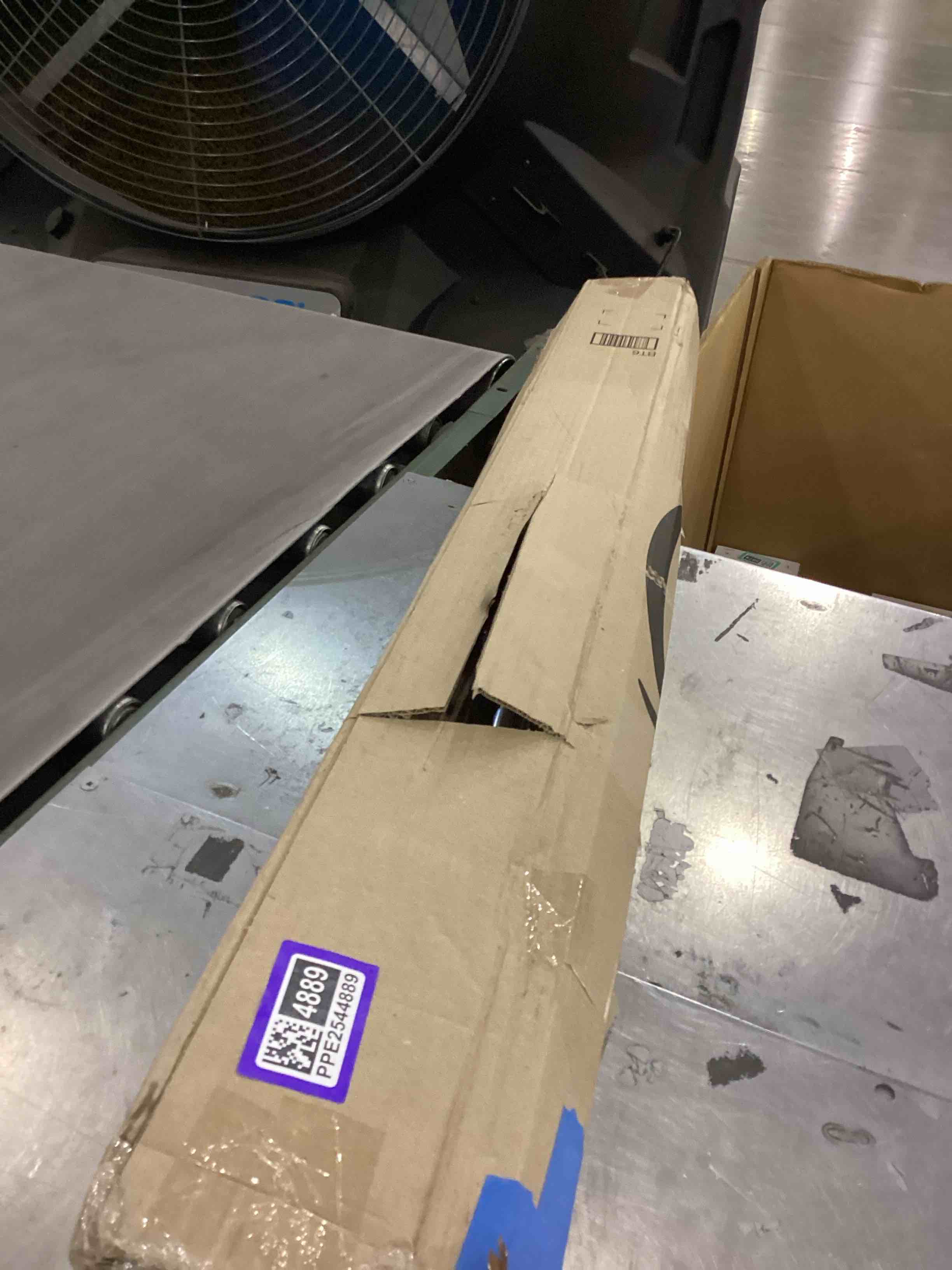 https://s3.amazonaws.com/lotting-images-prod/bidfta/PPE2544889_1752580520692.jpeg