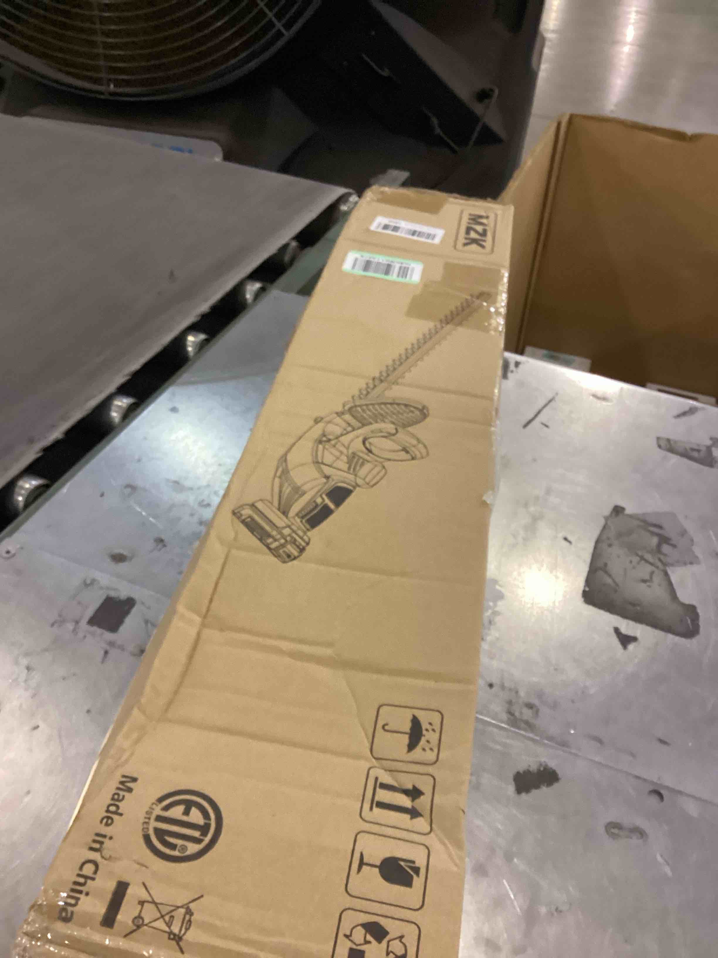 https://s3.amazonaws.com/lotting-images-prod/bidfta/PPE2544897_1752580344339.jpeg