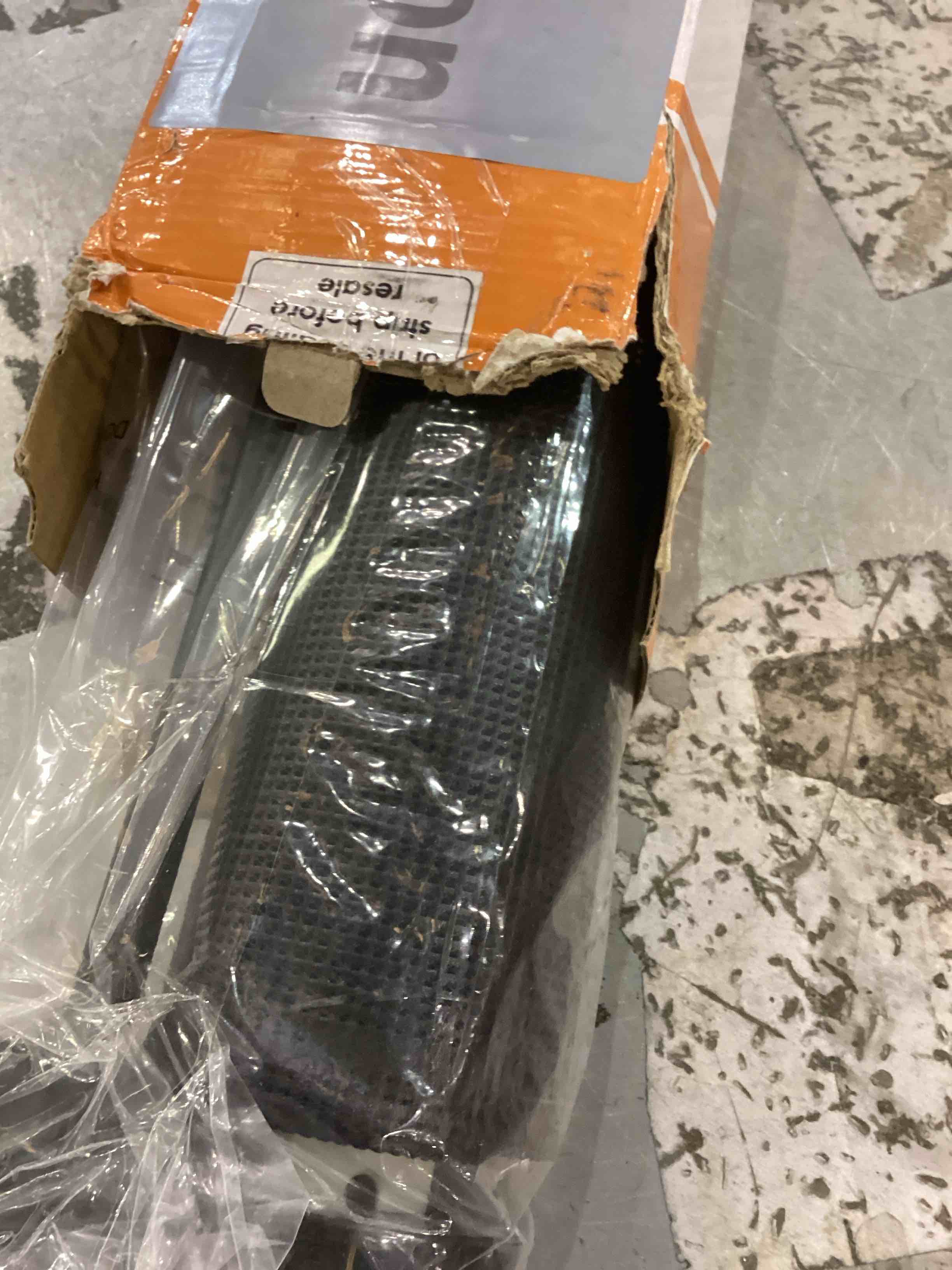 https://s3.amazonaws.com/lotting-images-prod/bidfta/PPE2544968_1752595064772.jpeg