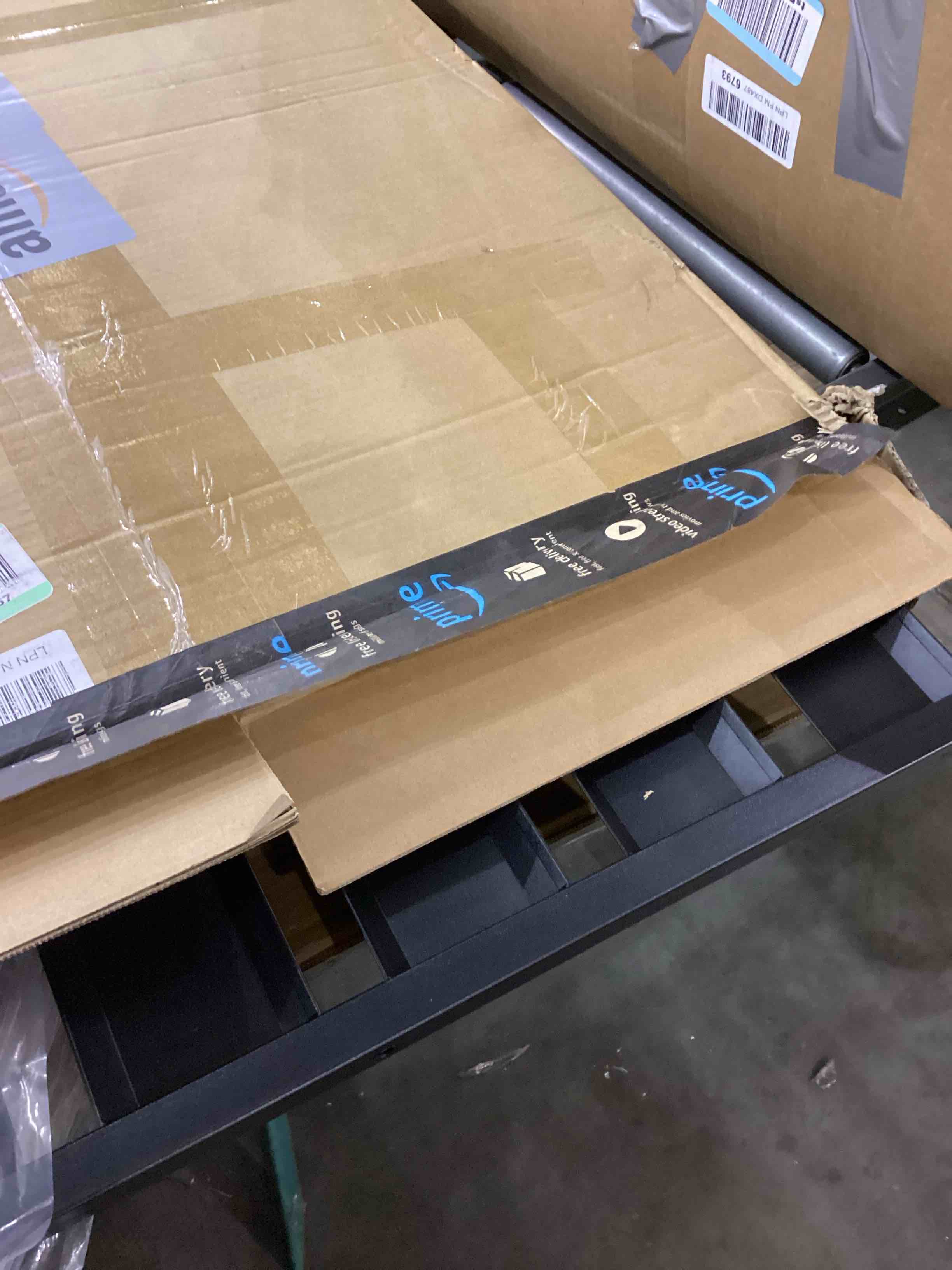 https://s3.amazonaws.com/lotting-images-prod/bidfta/PPE2544999_1752666798237.jpeg