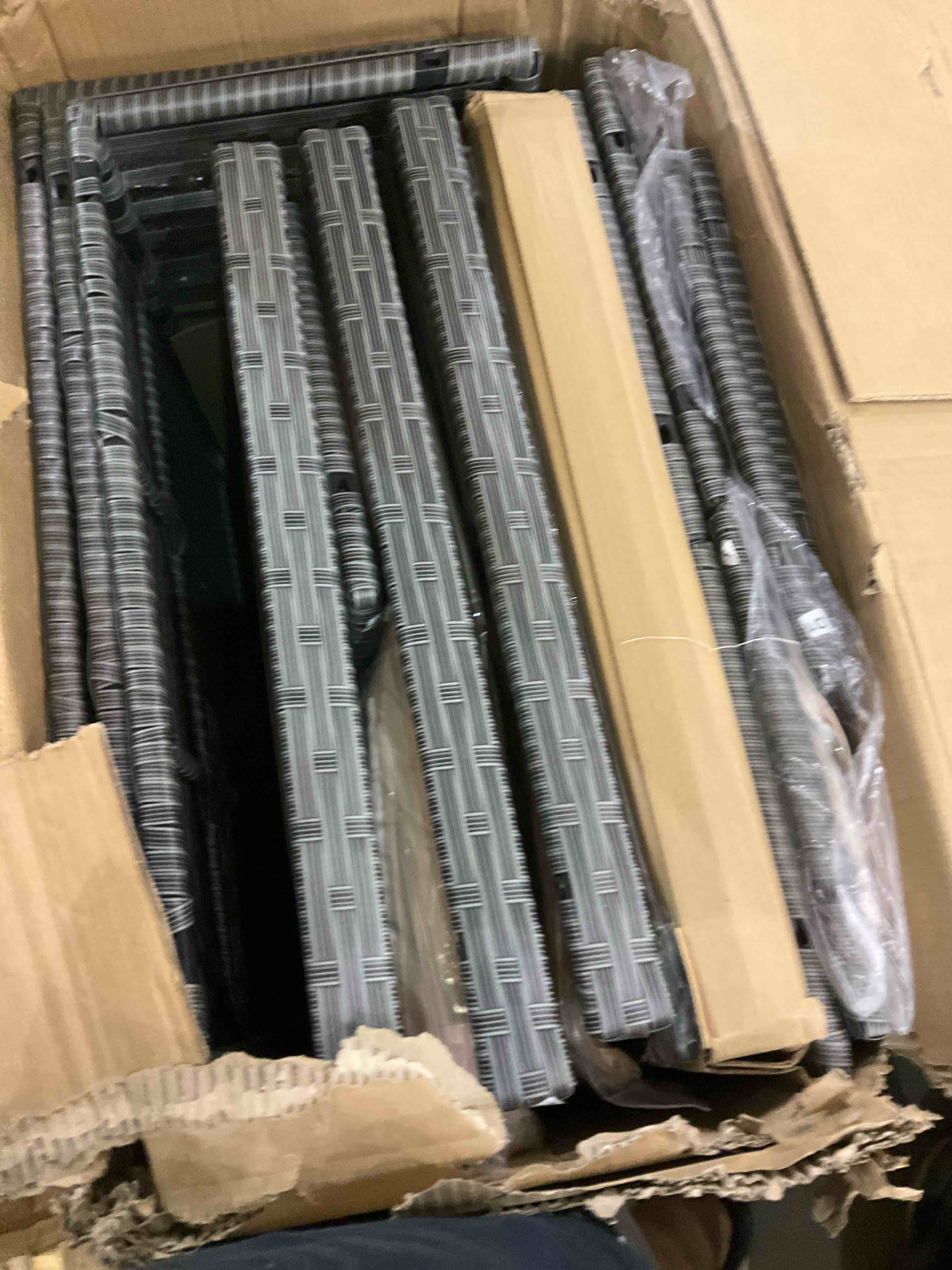 https://s3.amazonaws.com/lotting-images-prod/bidfta/PPE2545408_1751912522095.jpeg