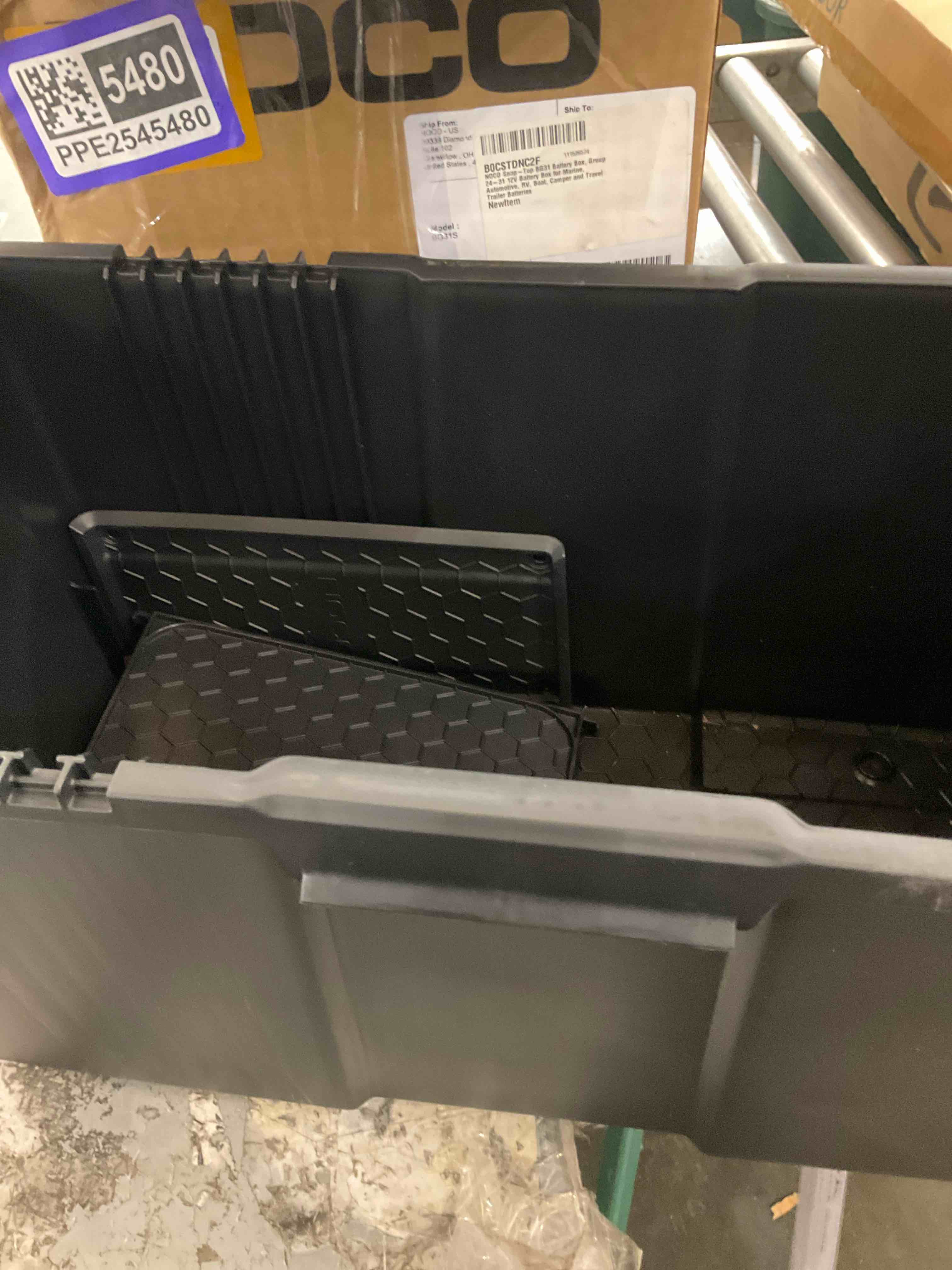 https://s3.amazonaws.com/lotting-images-prod/bidfta/PPE2545480_1751993900600.jpeg