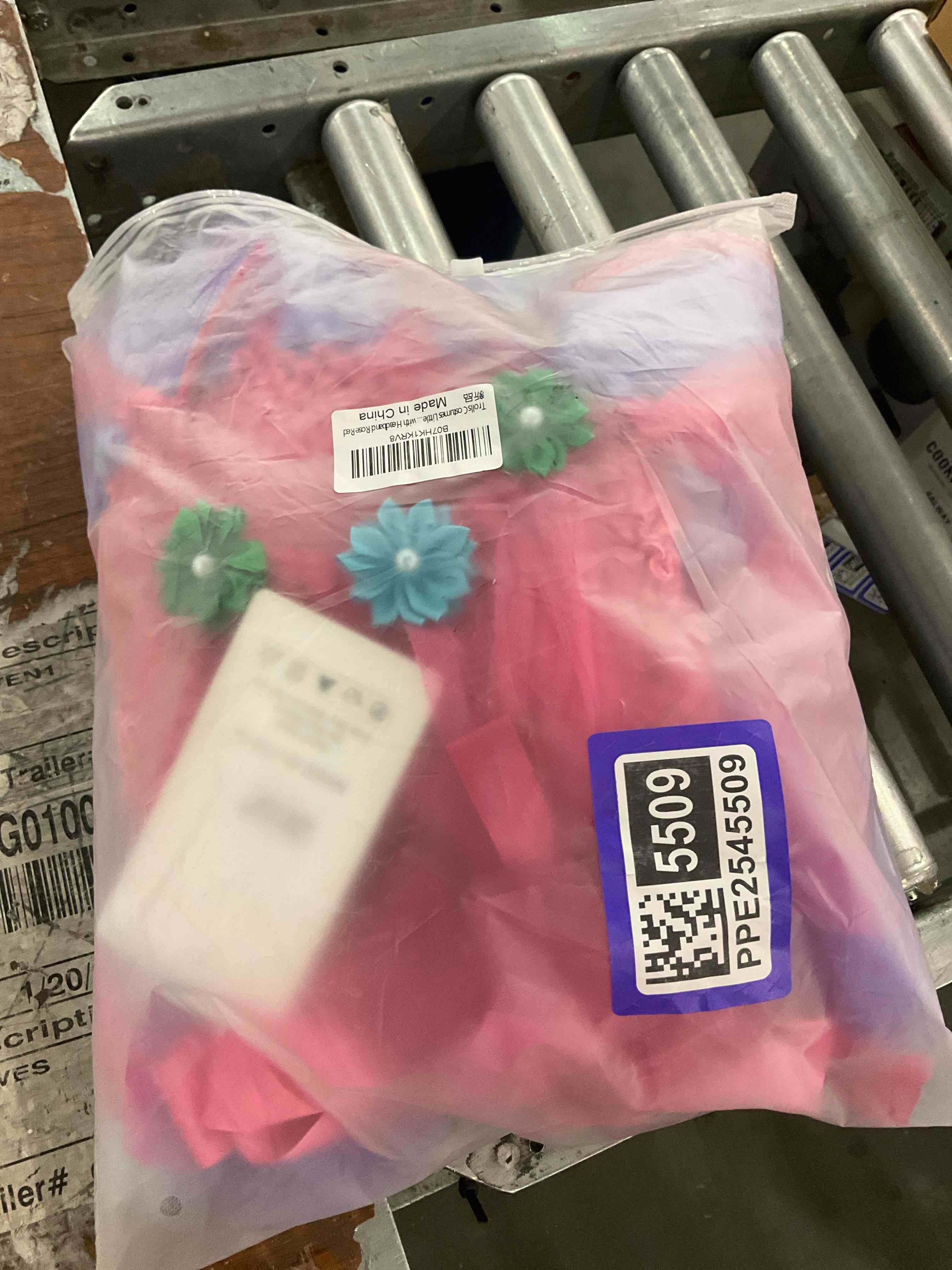 https://s3.amazonaws.com/lotting-images-prod/bidfta/PPE2545509_1751977363190.jpeg