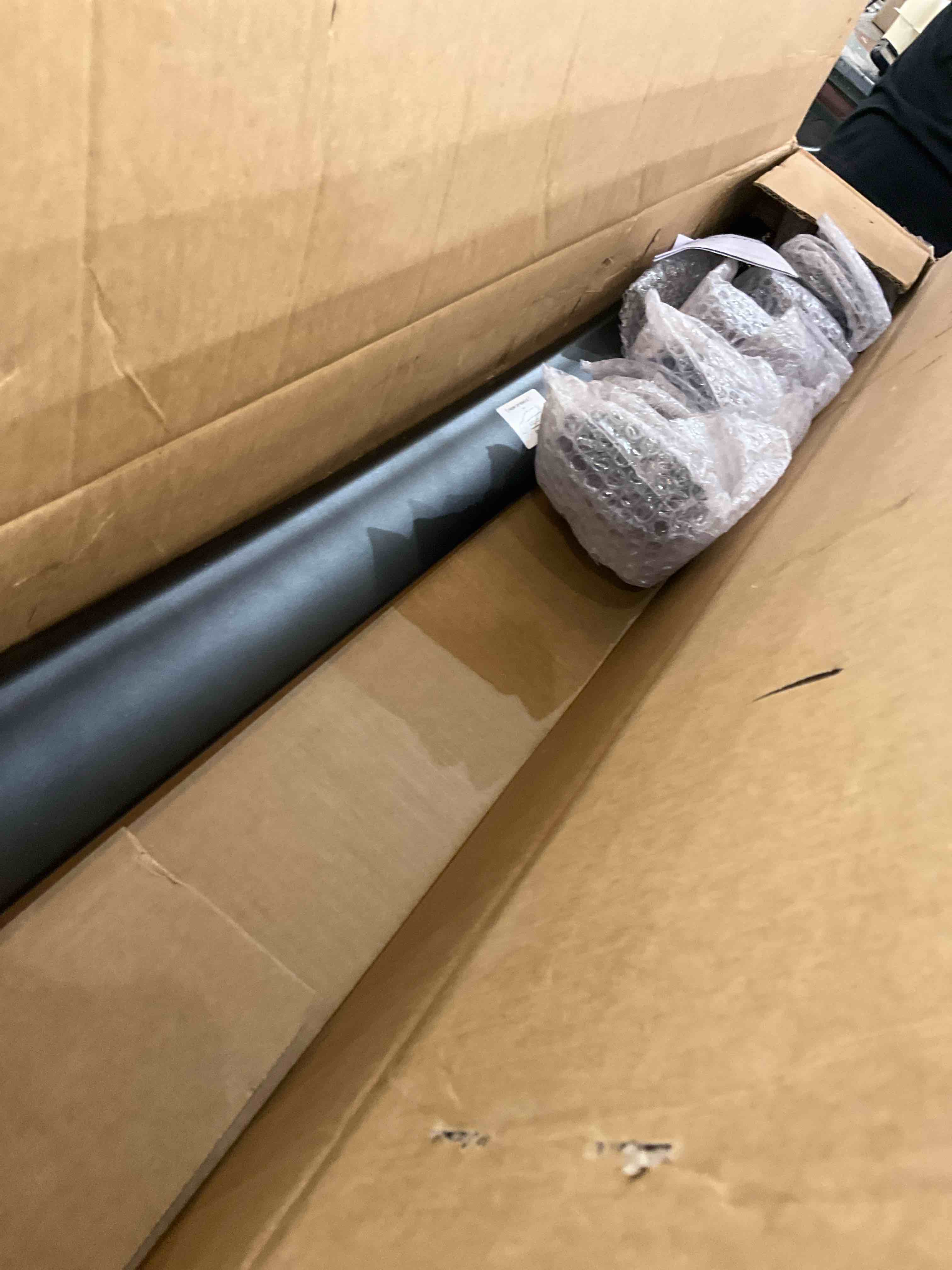 https://s3.amazonaws.com/lotting-images-prod/bidfta/PPE2545640_1751985857066.jpeg