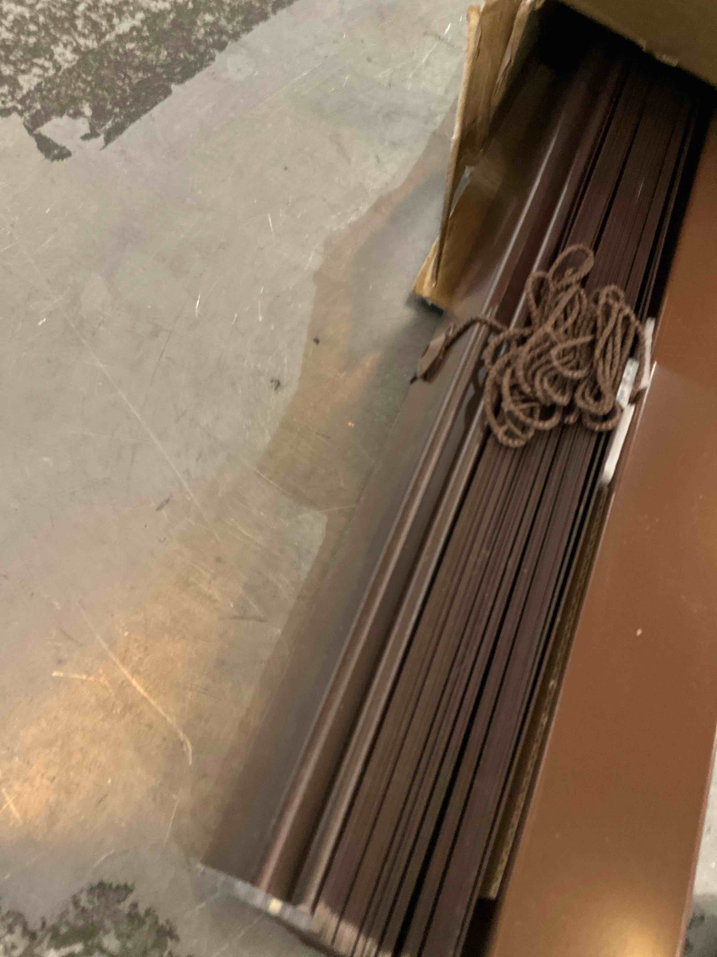 https://s3.amazonaws.com/lotting-images-prod/bidfta/PPE2545665_1751987886453.jpeg