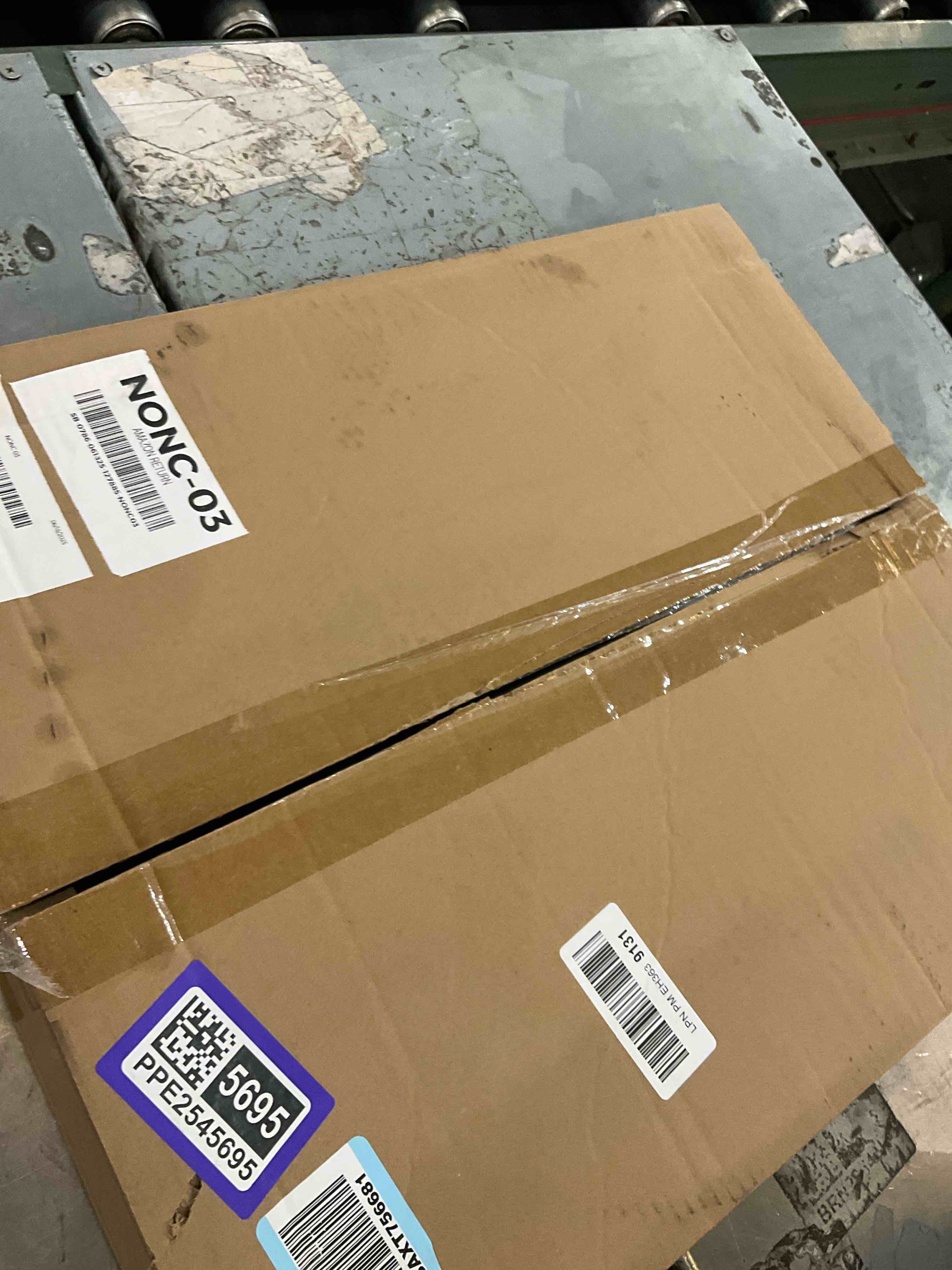 https://s3.amazonaws.com/lotting-images-prod/bidfta/PPE2545695_1751994382262.jpeg