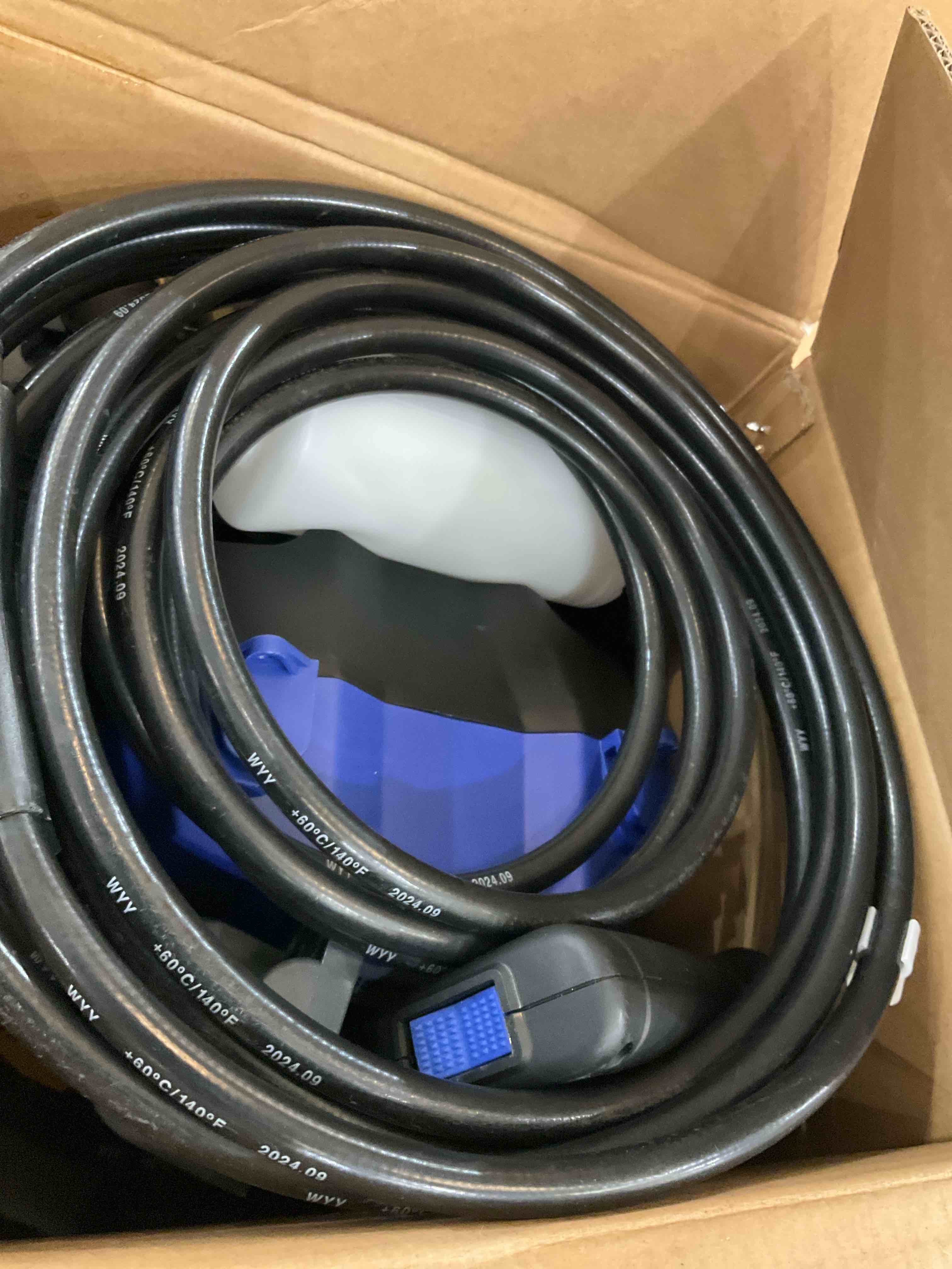 https://s3.amazonaws.com/lotting-images-prod/bidfta/PPE2545750_1751996576350.jpeg