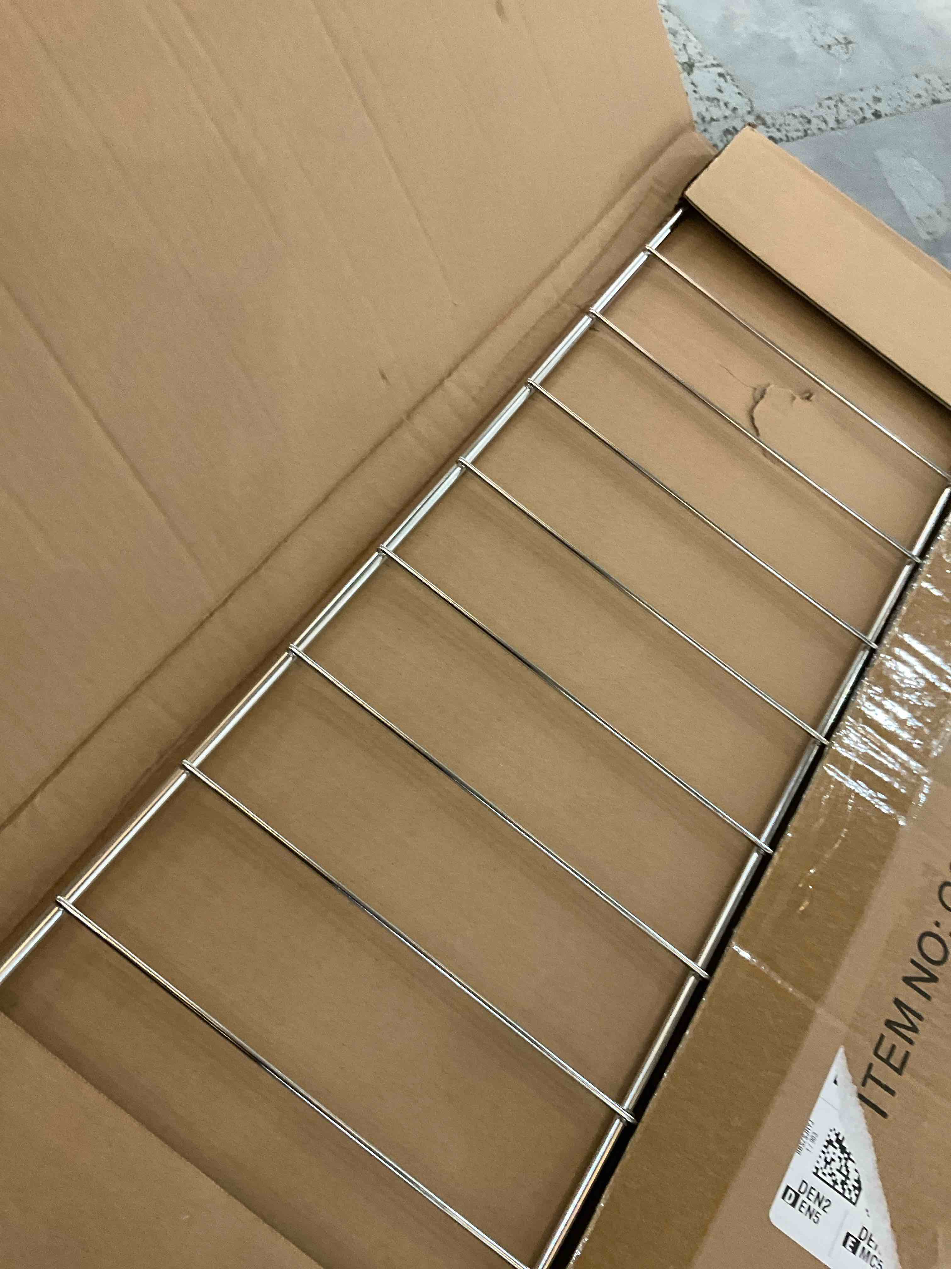 https://s3.amazonaws.com/lotting-images-prod/bidfta/PPE2545757_1751997429174.jpeg